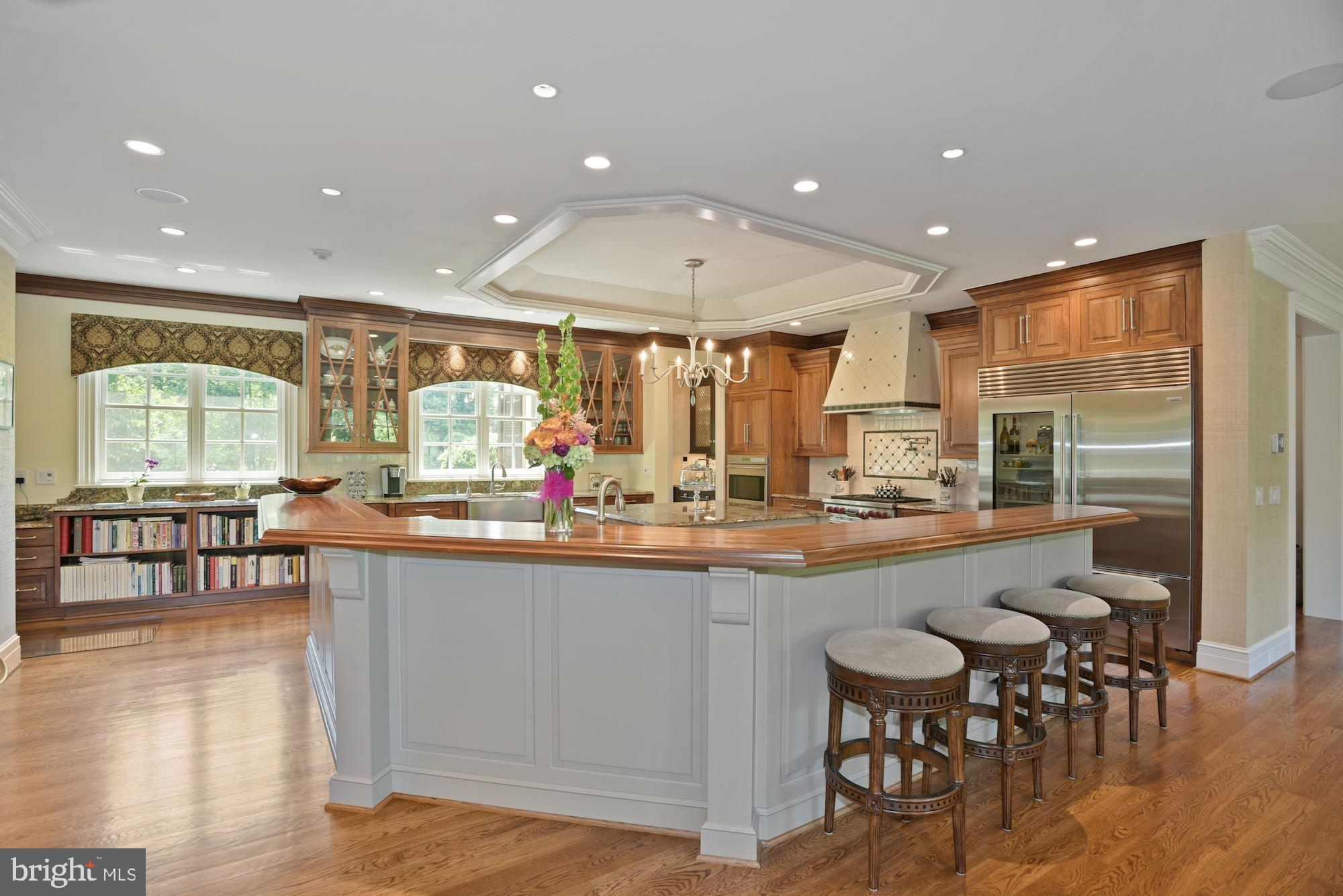 LANE AT FOUR STAIRS - Residential