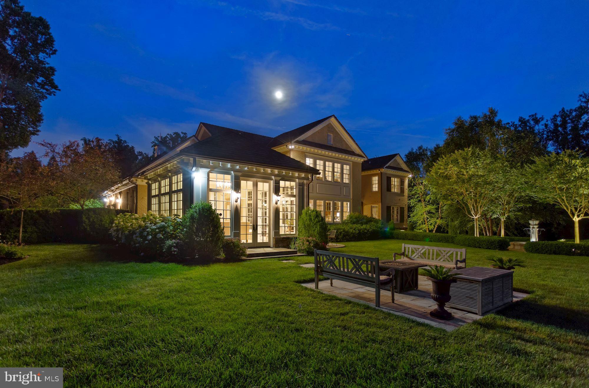 LANE AT FOUR STAIRS - Residential