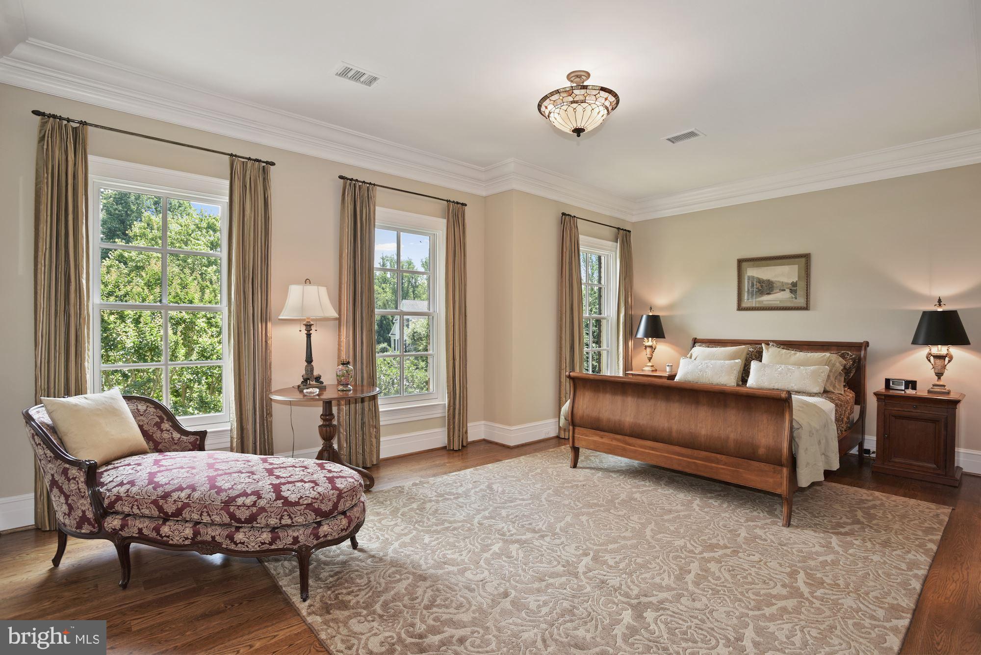 LANE AT FOUR STAIRS - Residential