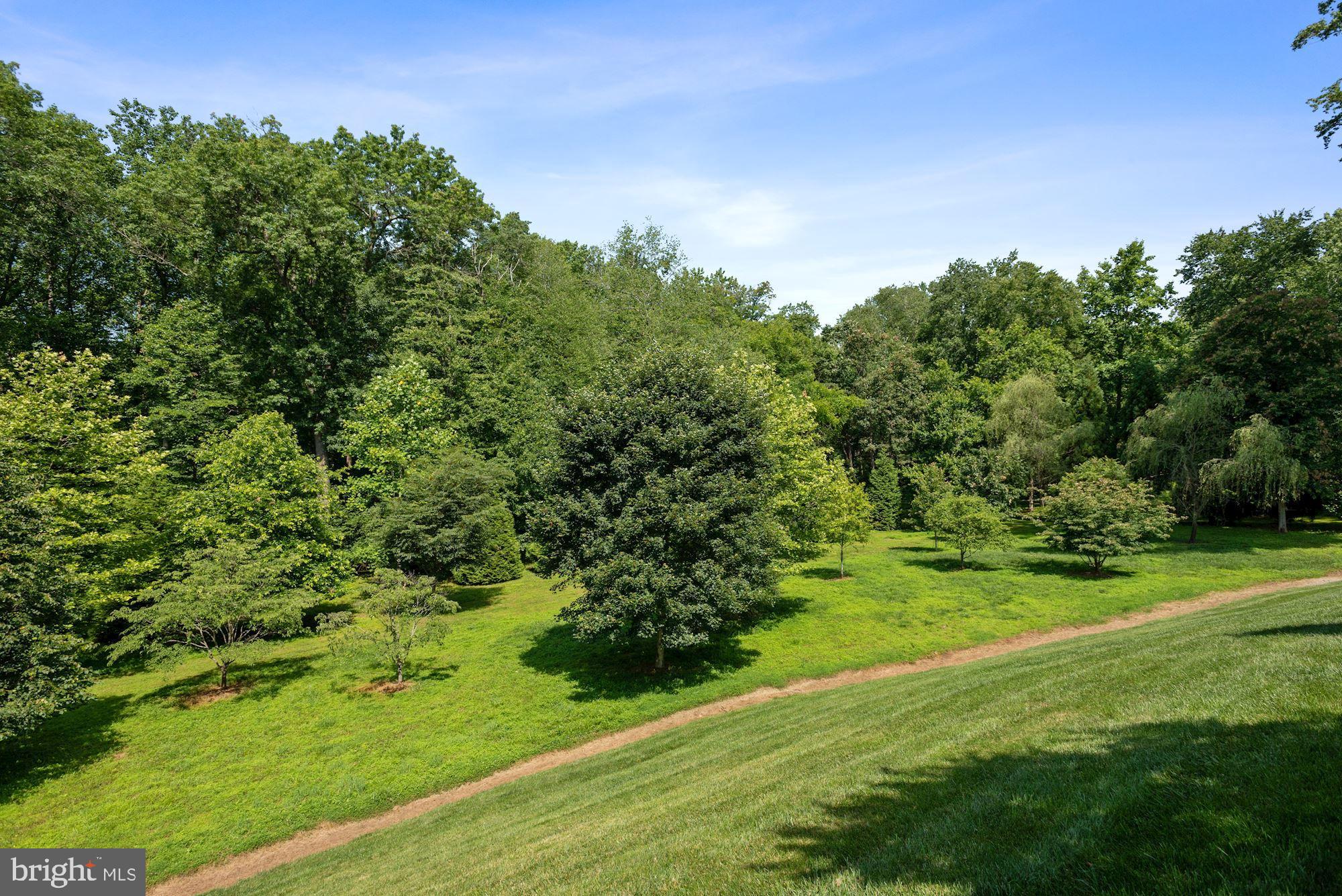 LANE AT FOUR STAIRS - Residential
