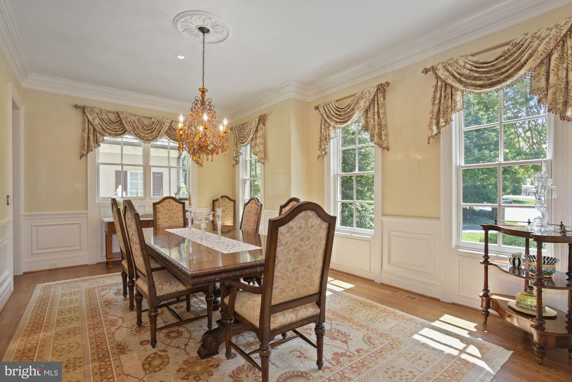 LANE AT FOUR STAIRS - Residential