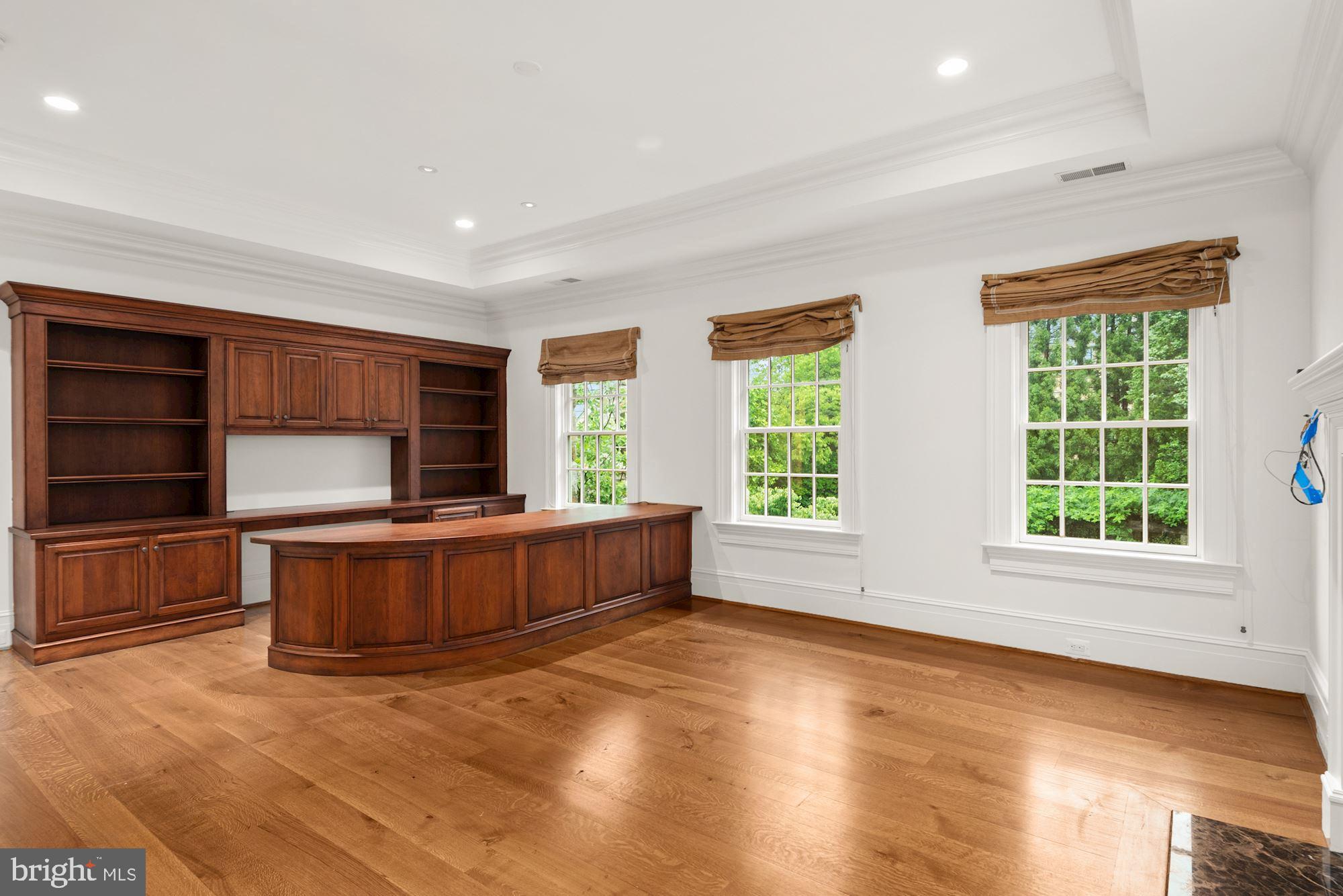 LANGLEY FARMS - Residential