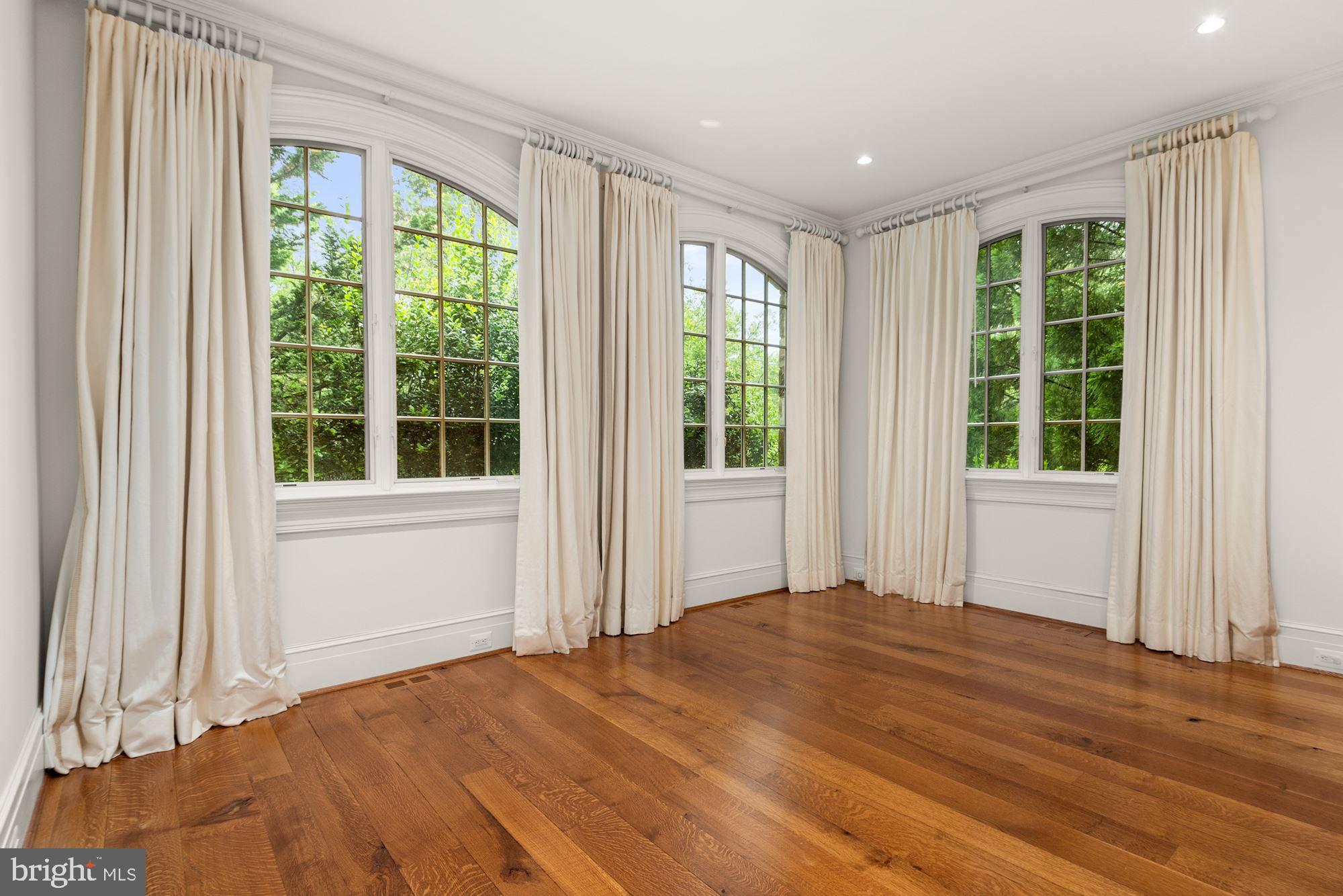 LANGLEY FARMS - Residential