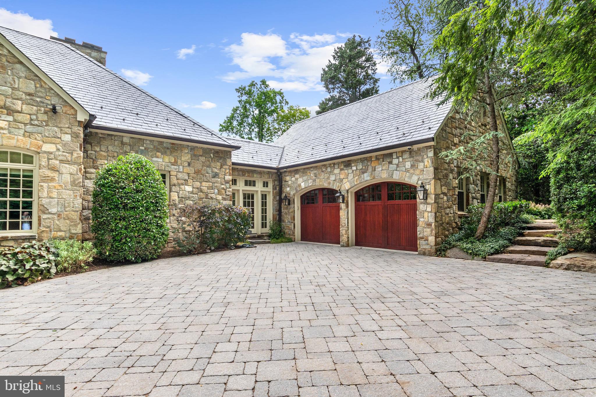 LANGLEY FARMS - Residential