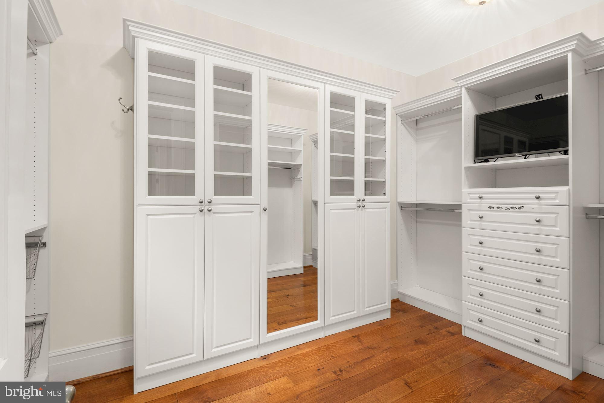 LANGLEY FARMS - Residential