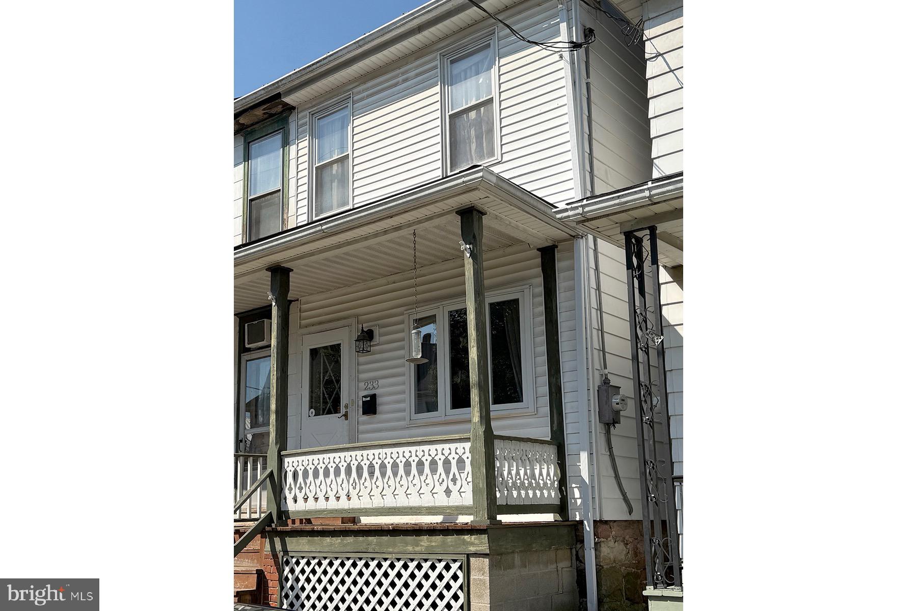 NEWPORT - Residential