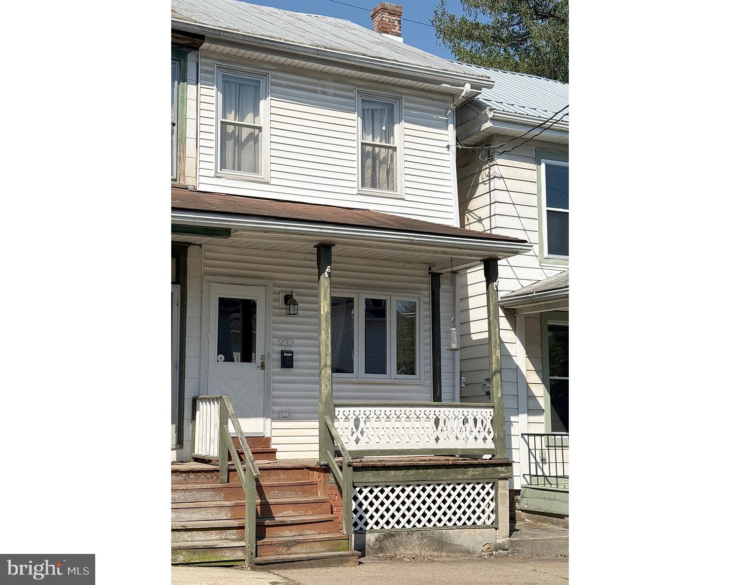NEWPORT - Residential