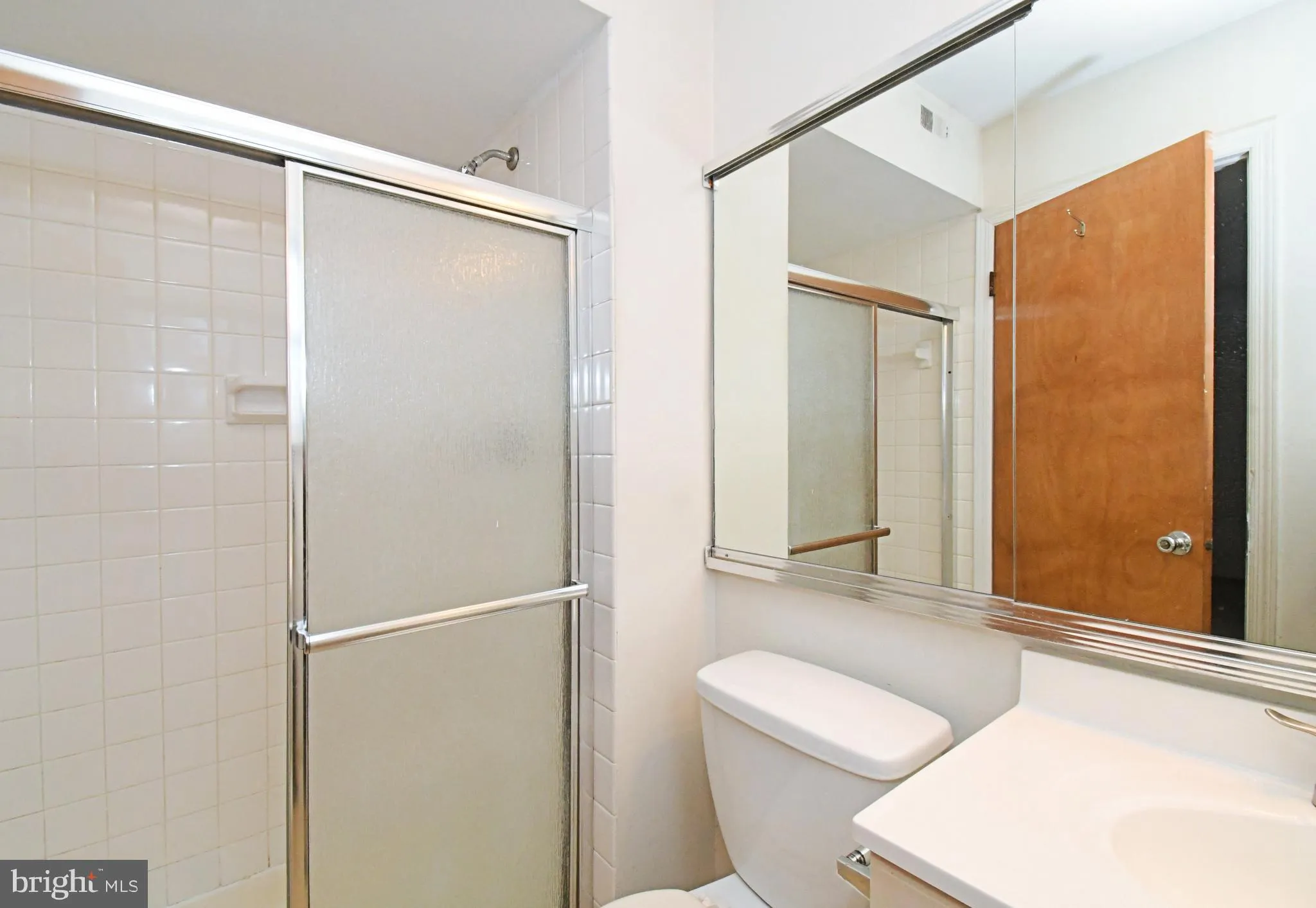 Yardley, Pennsylvania 19067, United States, 2 Bedrooms Bedrooms, ,2 BathroomsBathrooms,Residential,Active,256875