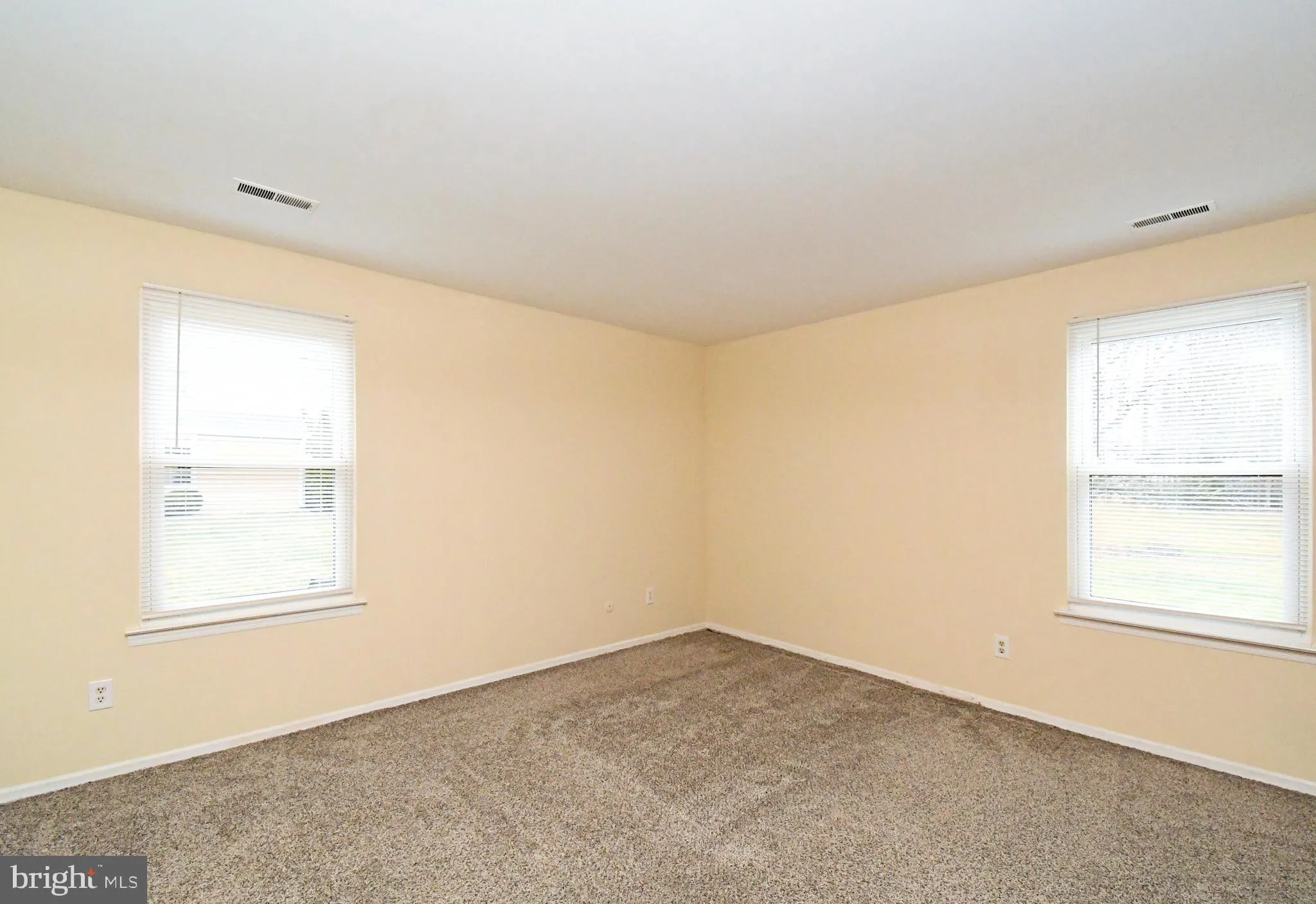 Yardley, Pennsylvania 19067, United States, 2 Bedrooms Bedrooms, ,2 BathroomsBathrooms,Residential,Active,256875