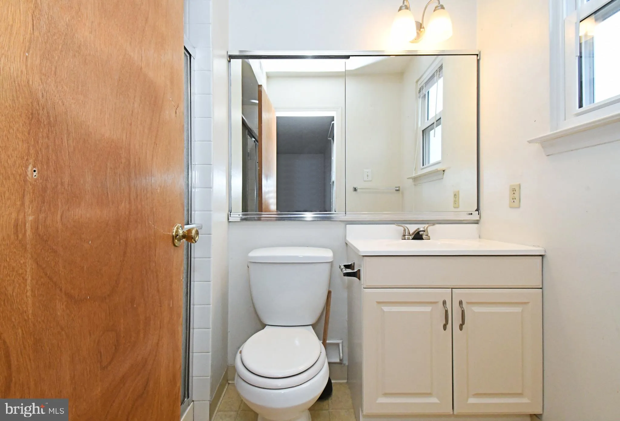 Yardley, Pennsylvania 19067, United States, 2 Bedrooms Bedrooms, ,2 BathroomsBathrooms,Residential,Active,256875