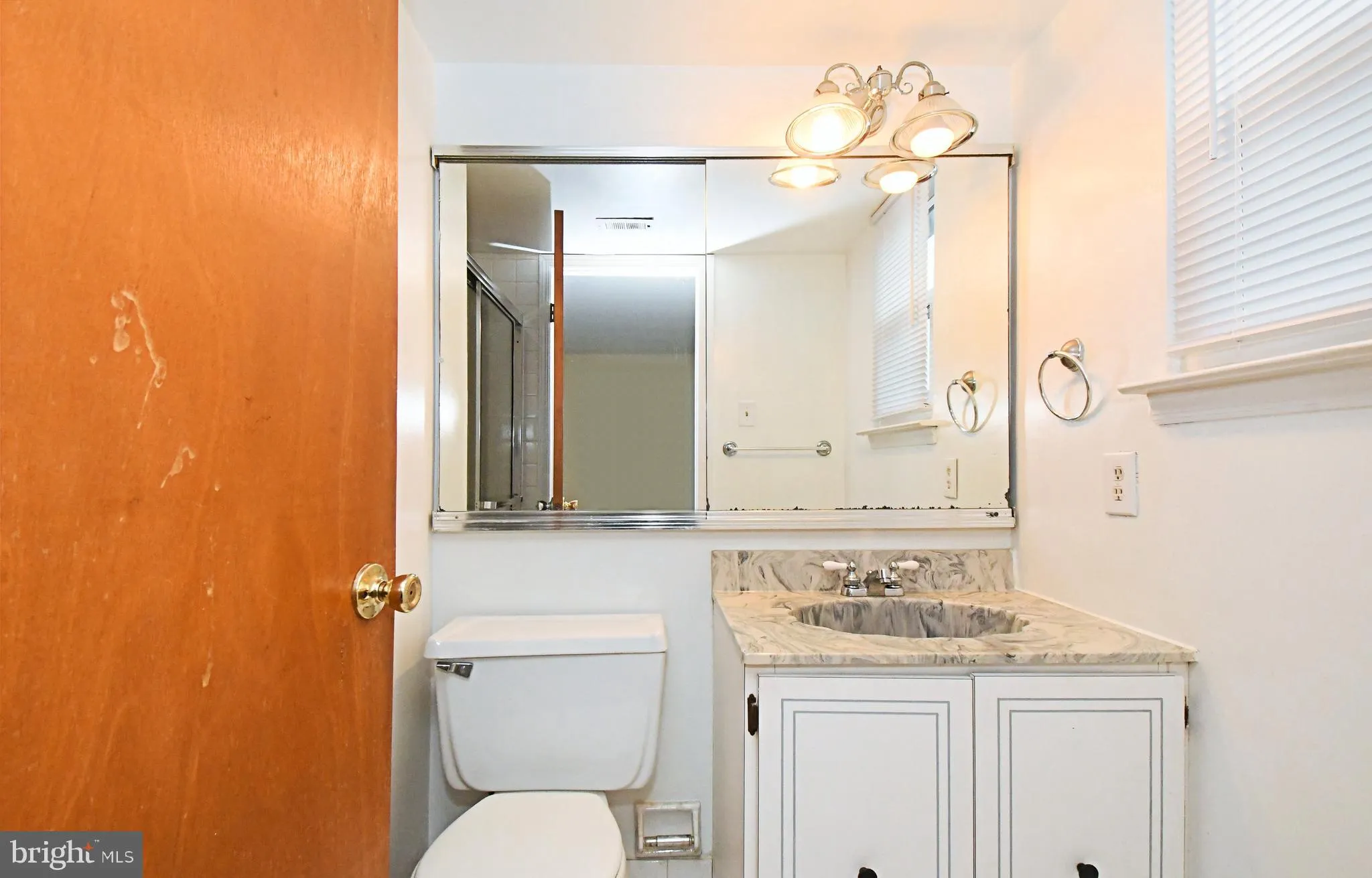 Yardley, Pennsylvania 19067, United States, 2 Bedrooms Bedrooms, ,2 BathroomsBathrooms,Residential,Active,256875