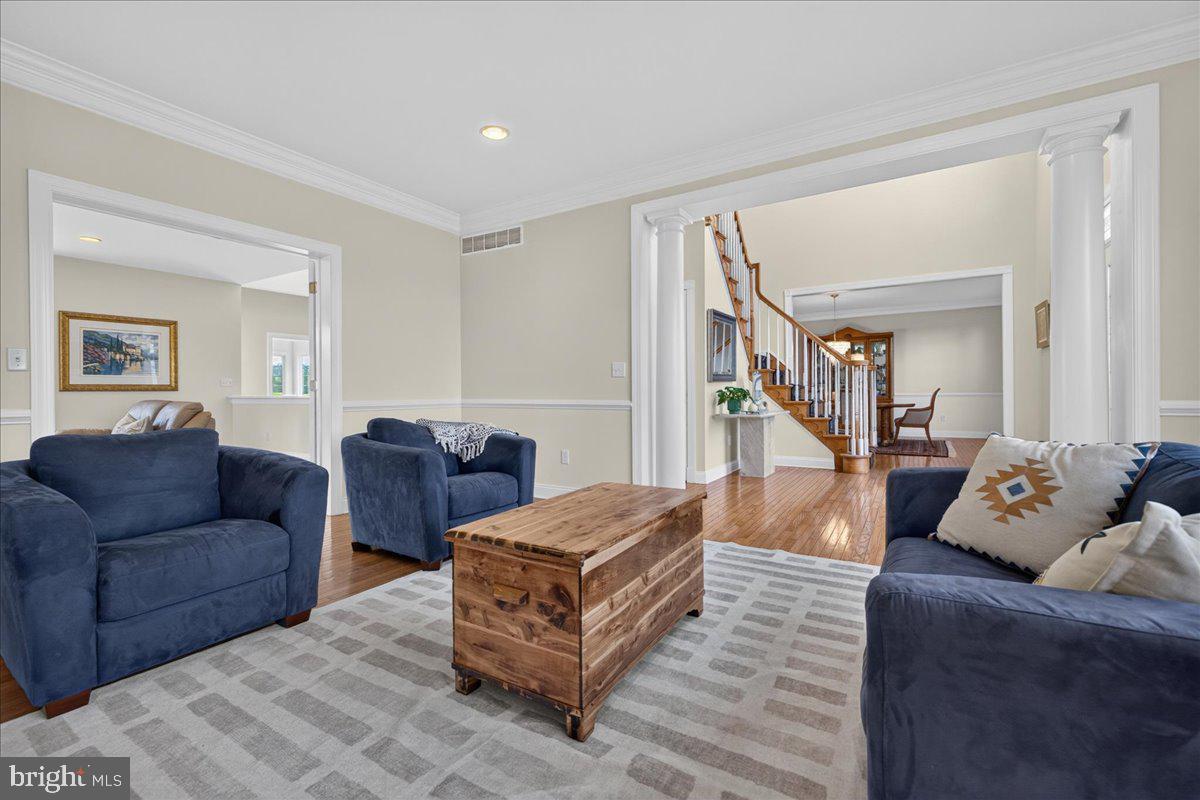 11 BAKER WAY