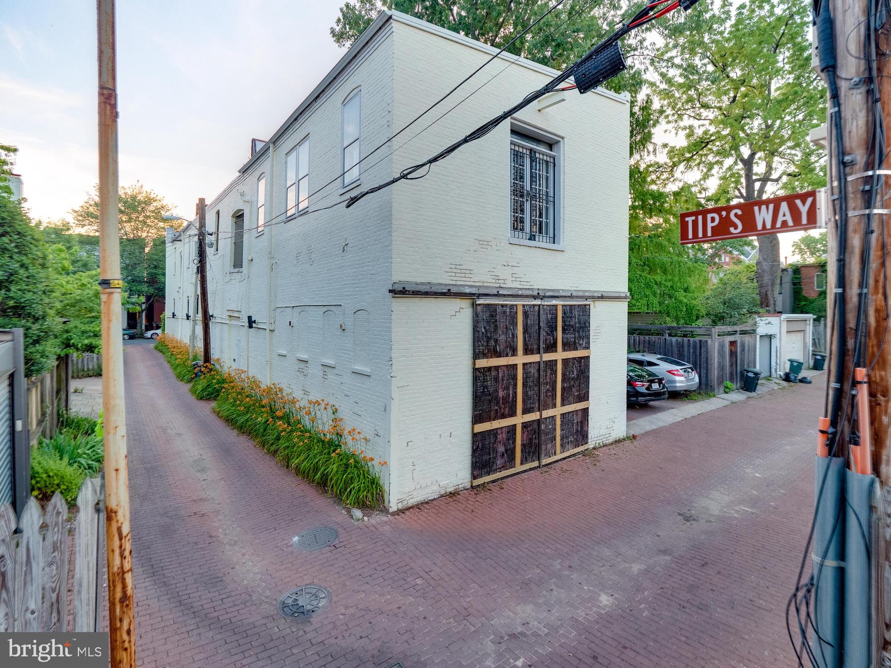 CAPITOL HILL - Residential