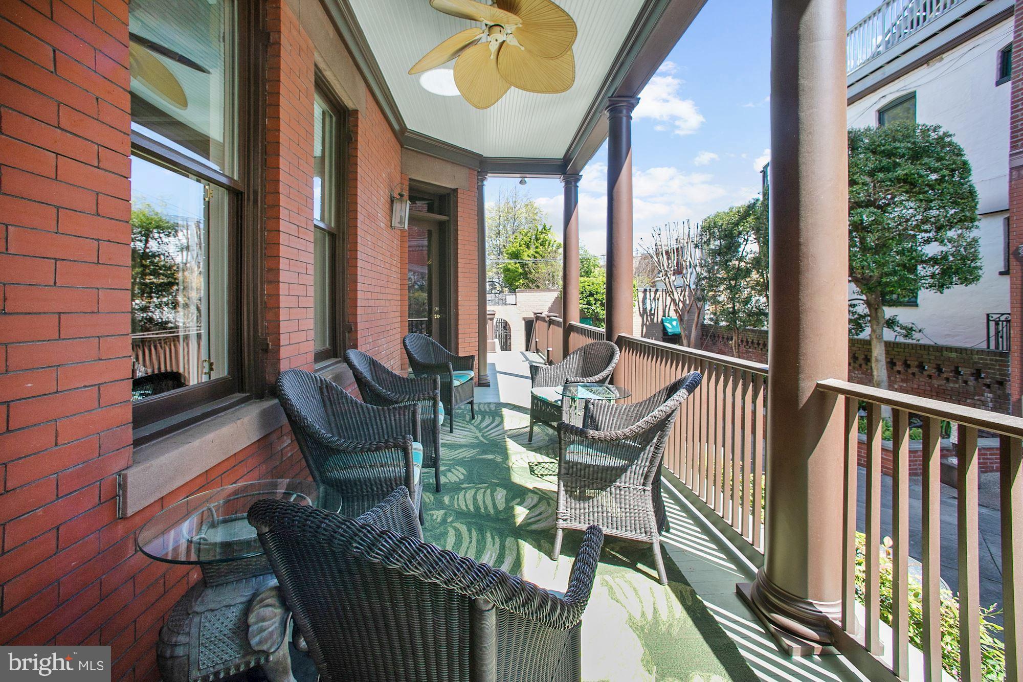 CAPITOL HILL - Residential