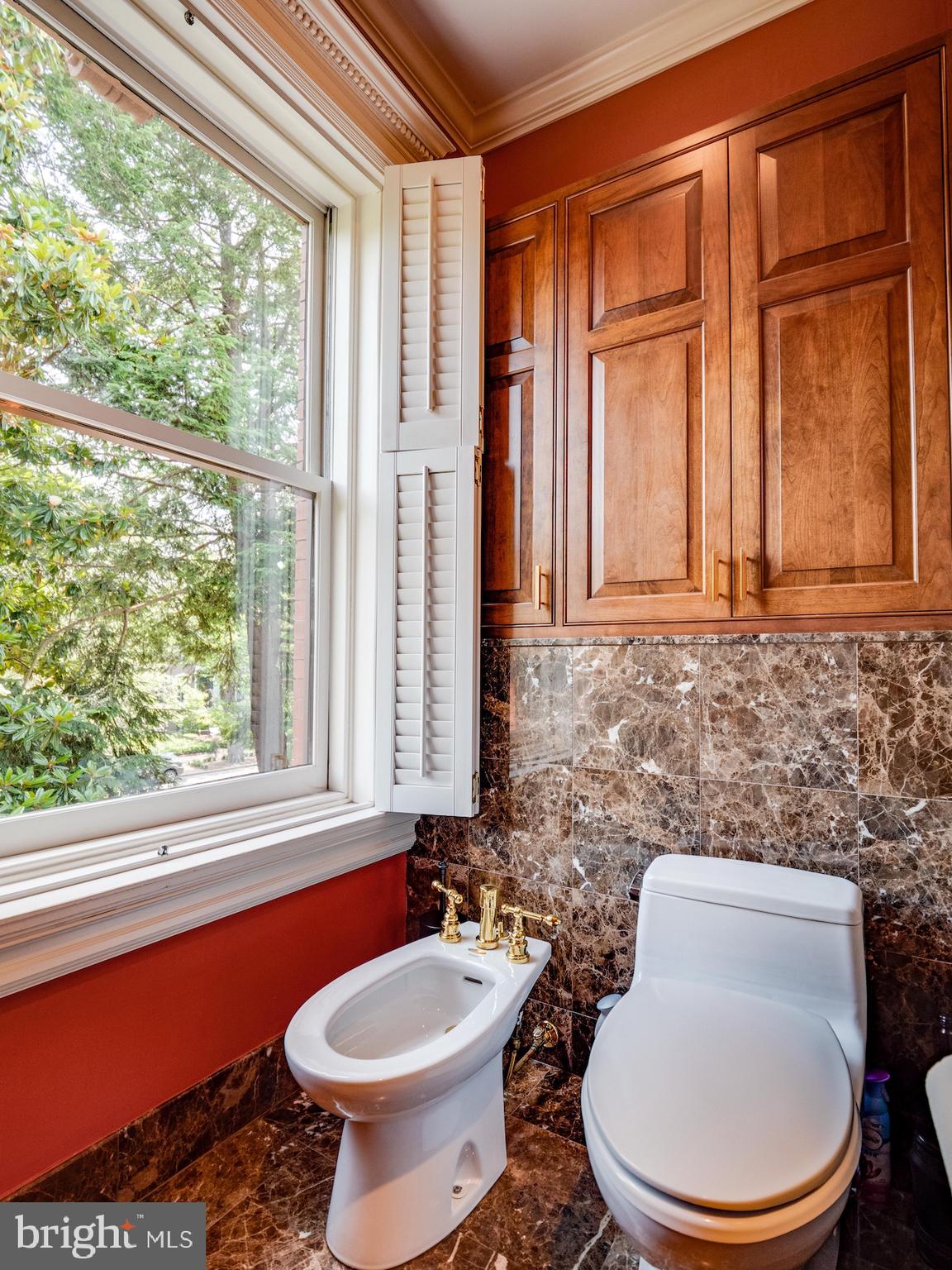 CAPITOL HILL - Residential