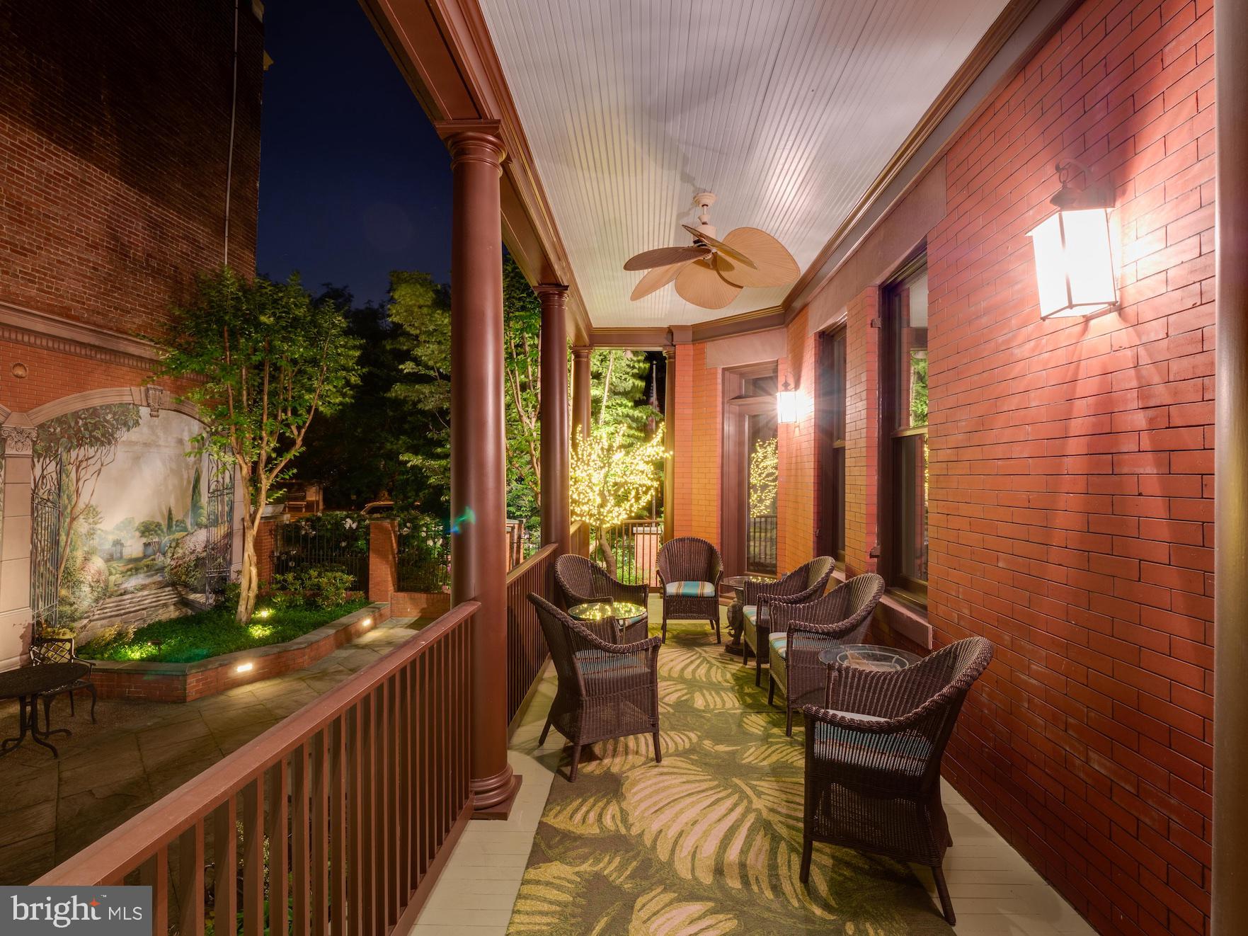 CAPITOL HILL - Residential