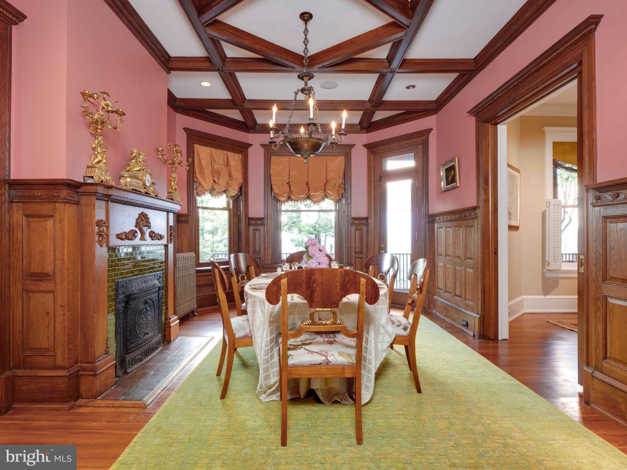 CAPITOL HILL - Residential
