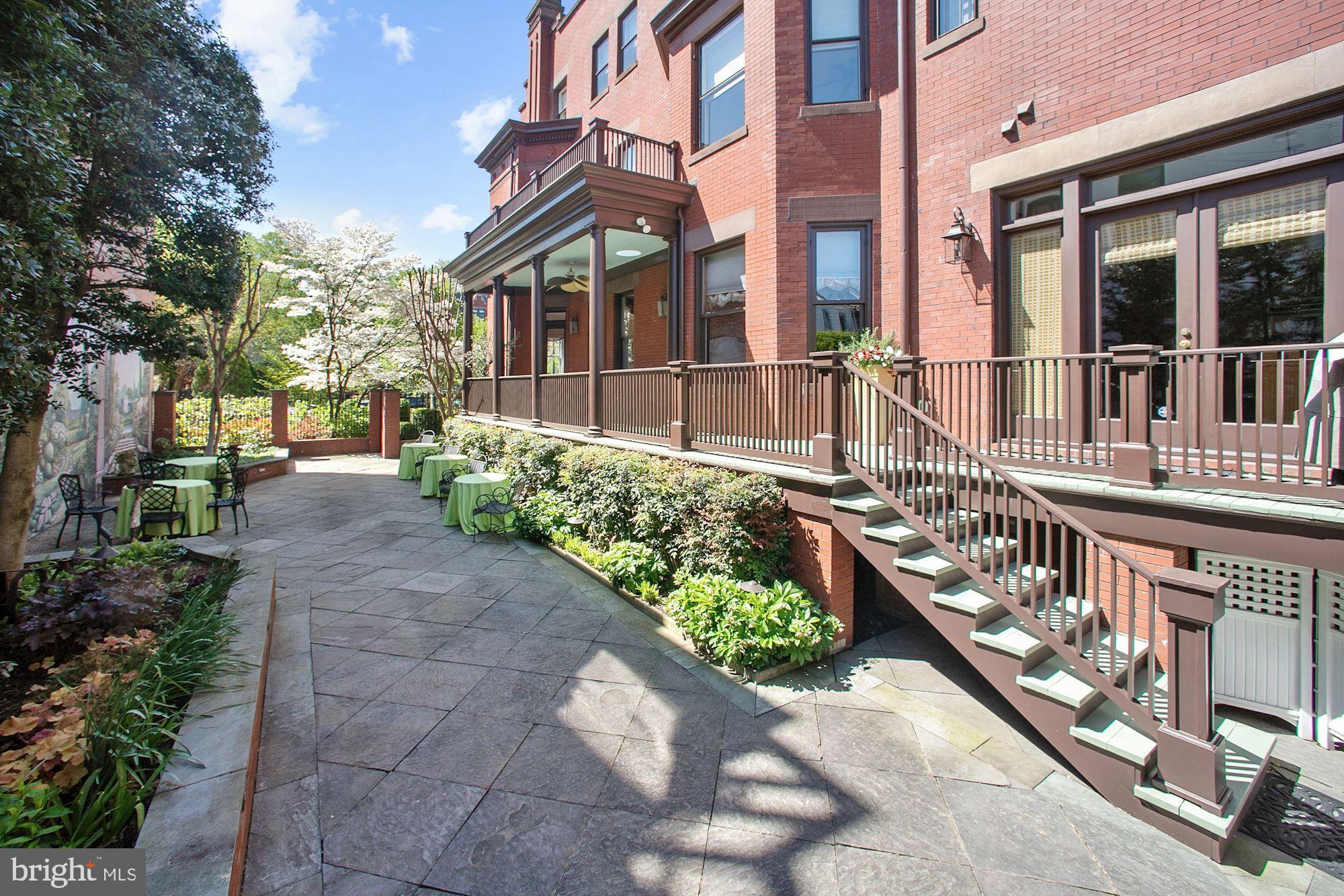 CAPITOL HILL - Residential