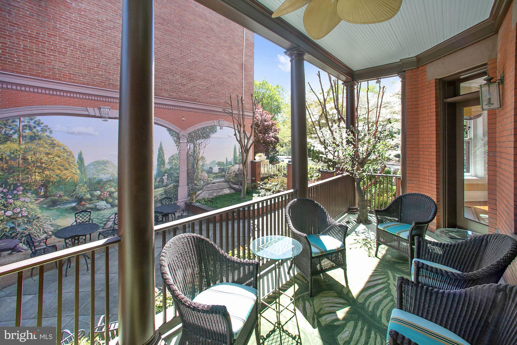 CAPITOL HILL - Residential