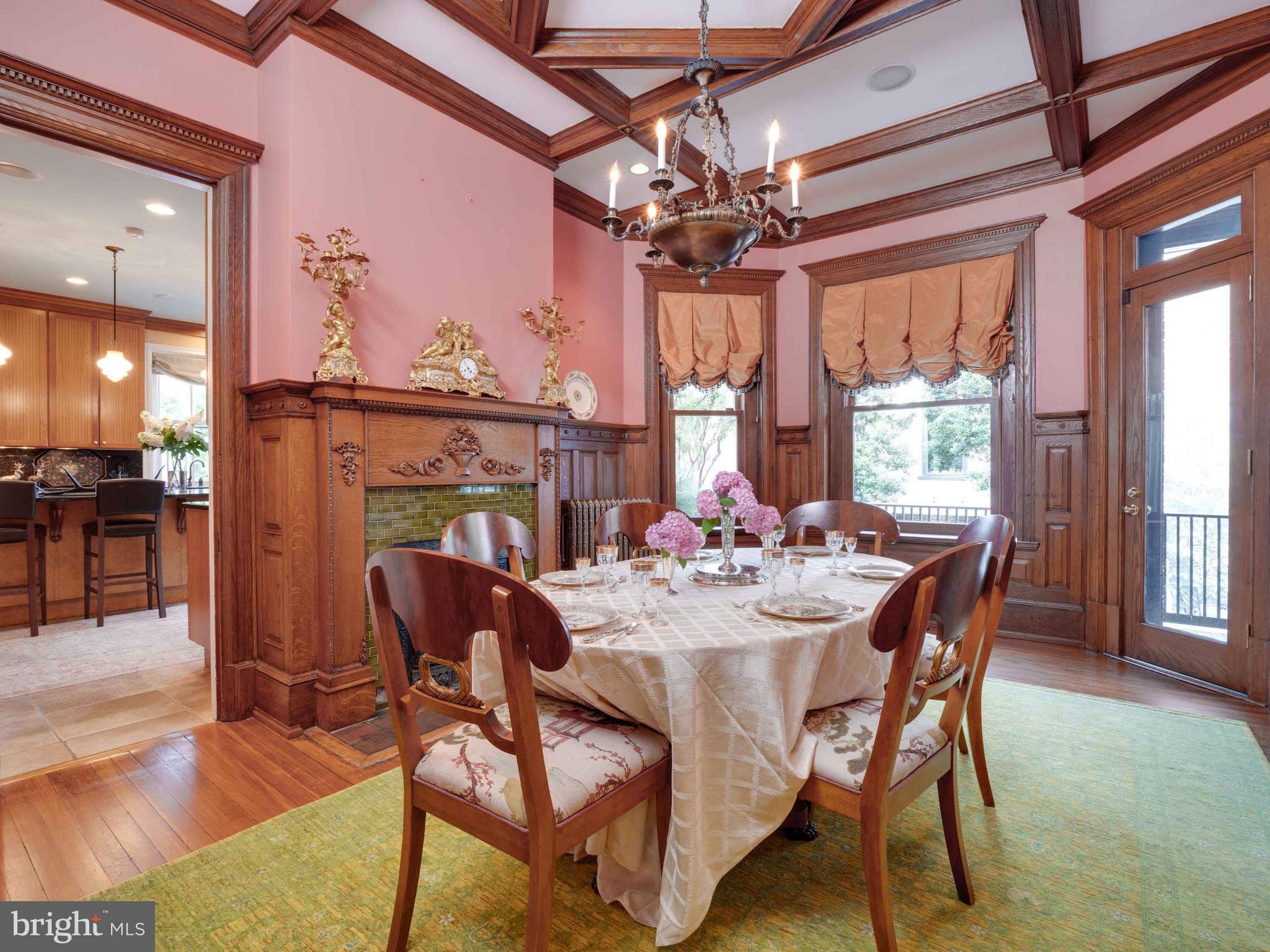 CAPITOL HILL - Residential