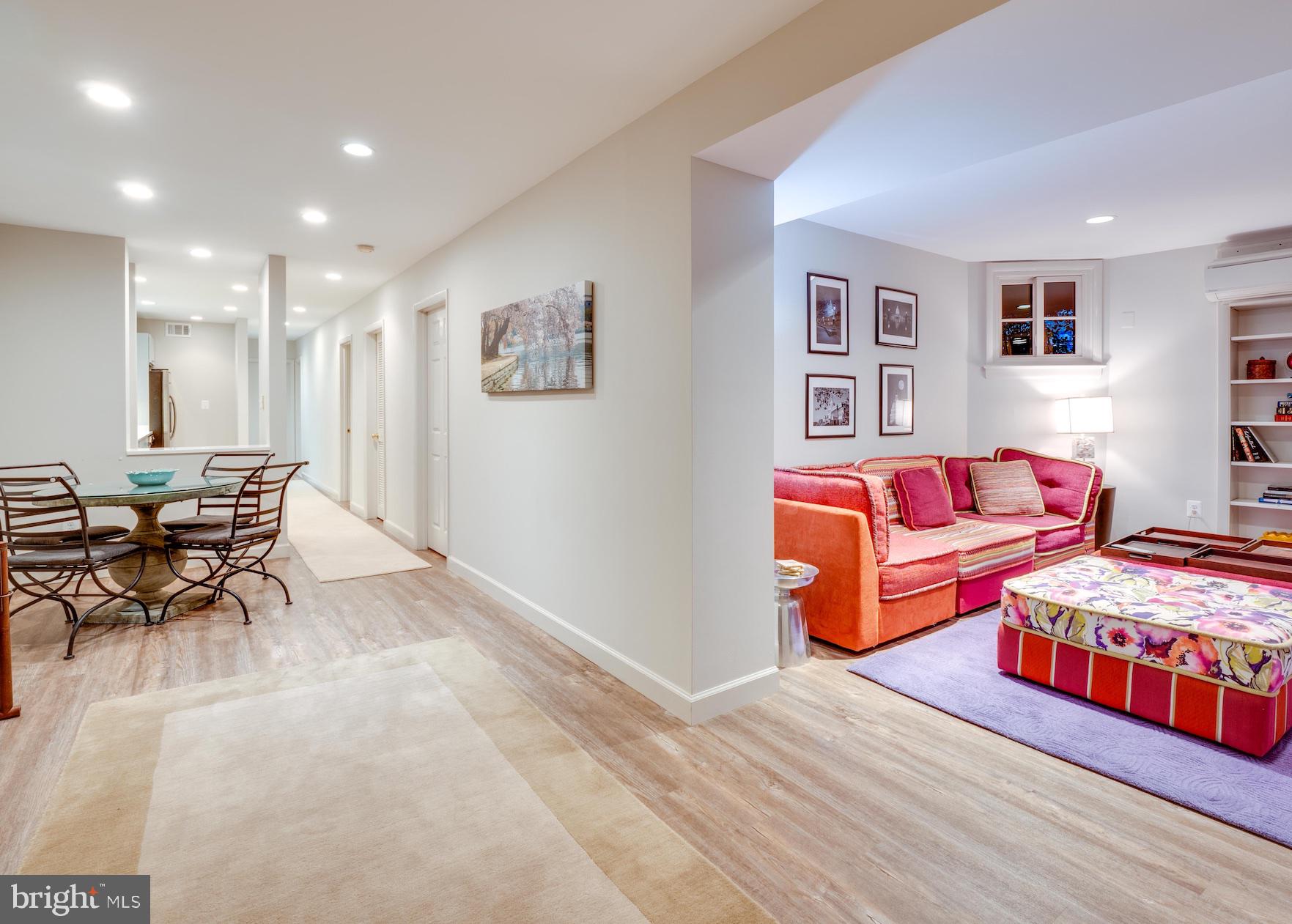 CAPITOL HILL - Residential