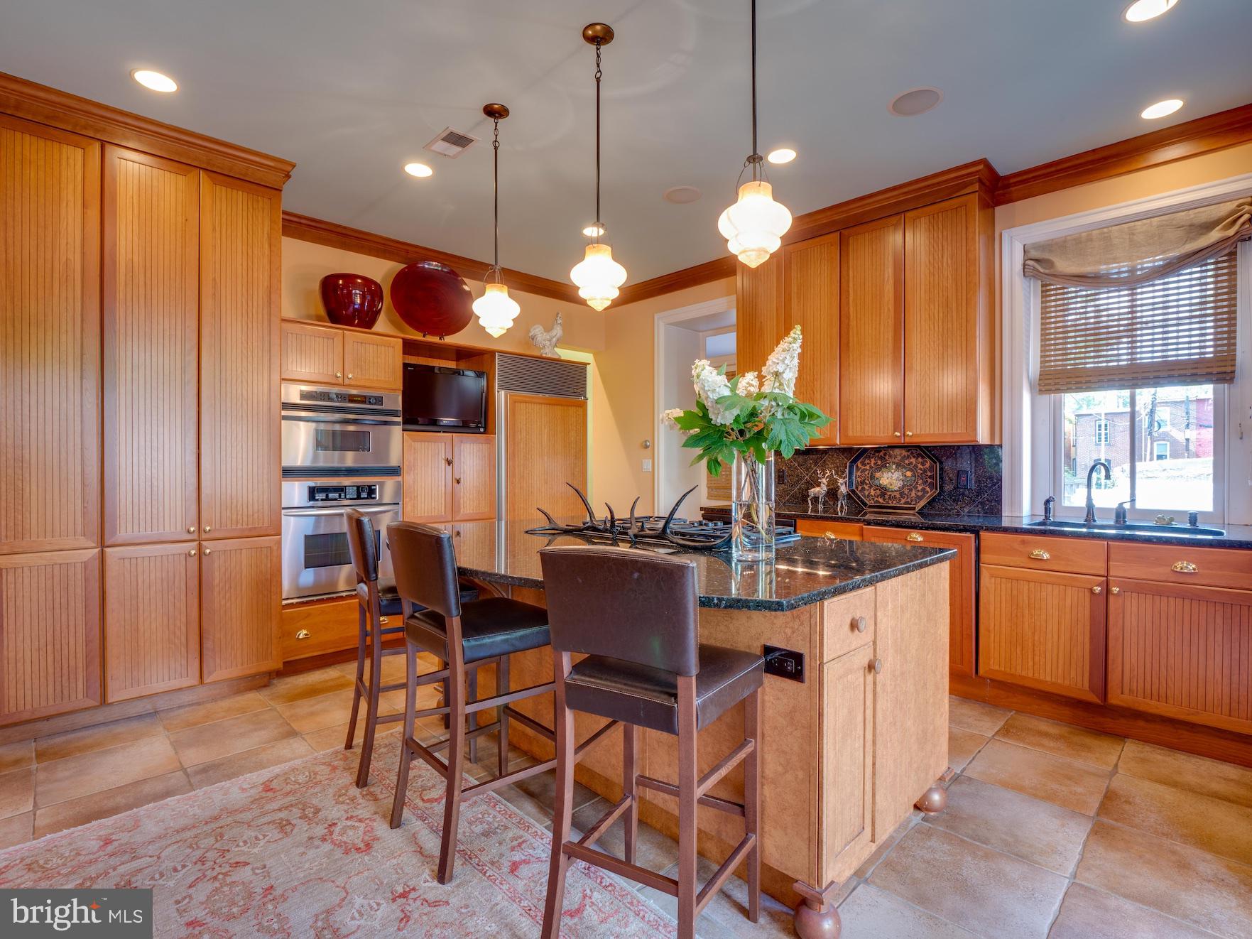 CAPITOL HILL - Residential