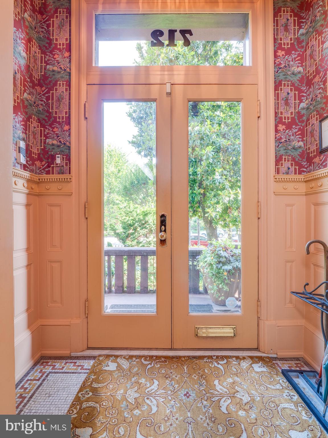 CAPITOL HILL - Residential