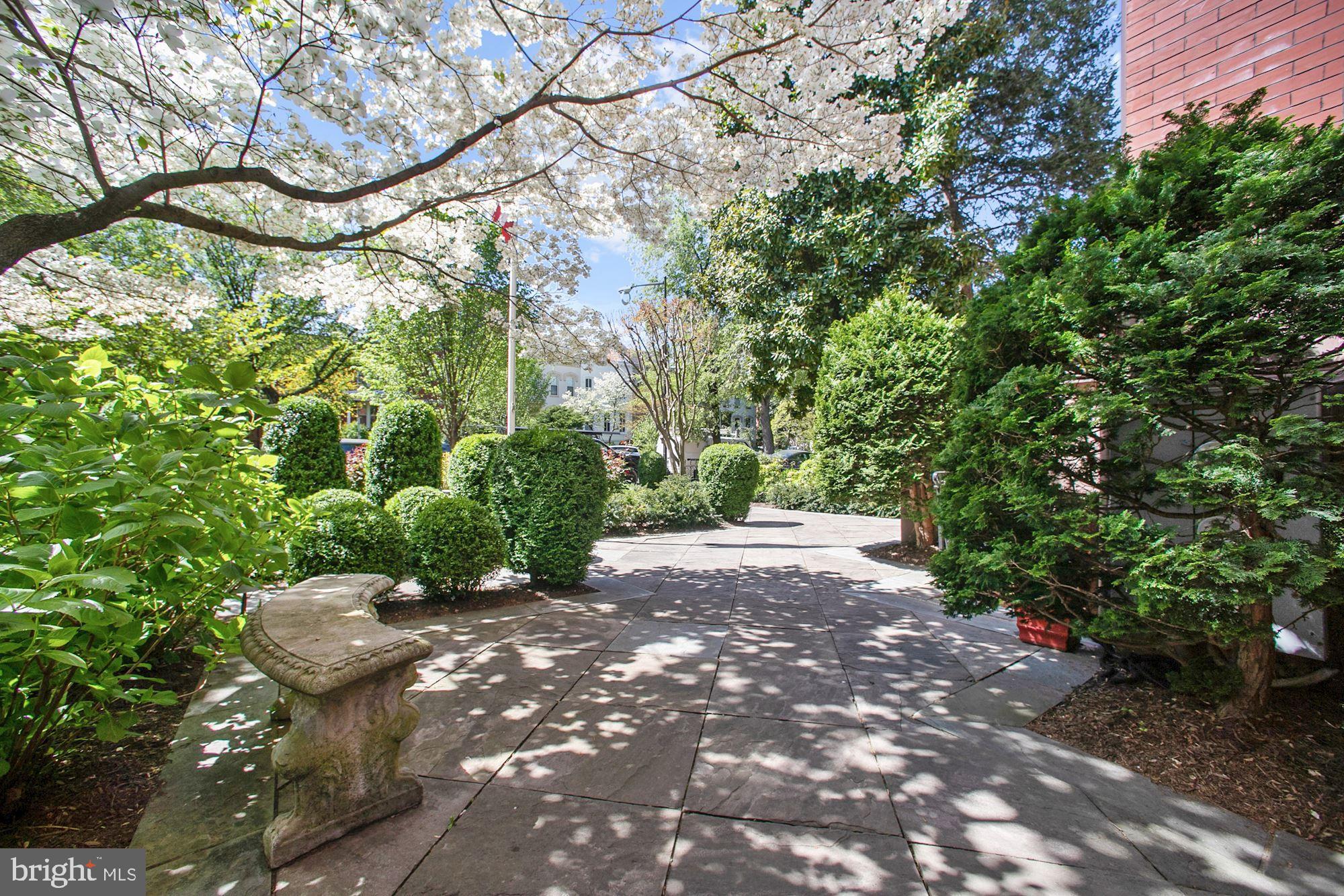 CAPITOL HILL - Residential