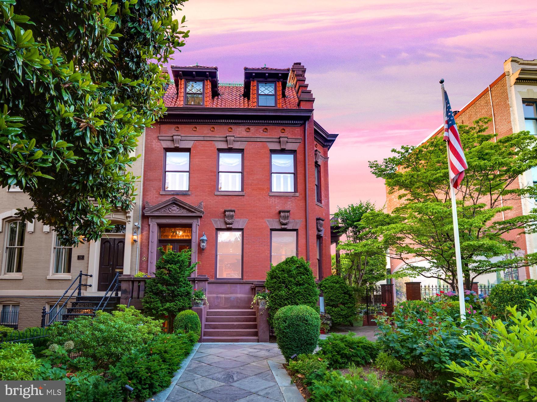 CAPITOL HILL - Residential