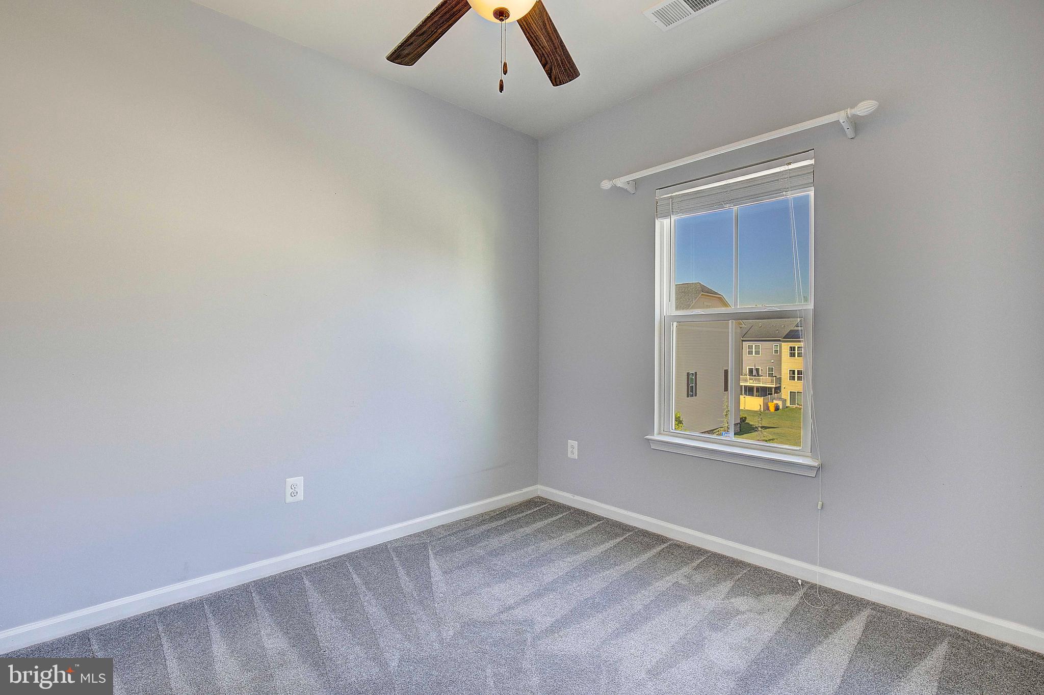 CREEKSIDE VILLAGE AT TANYARD SPRINGS - Residential