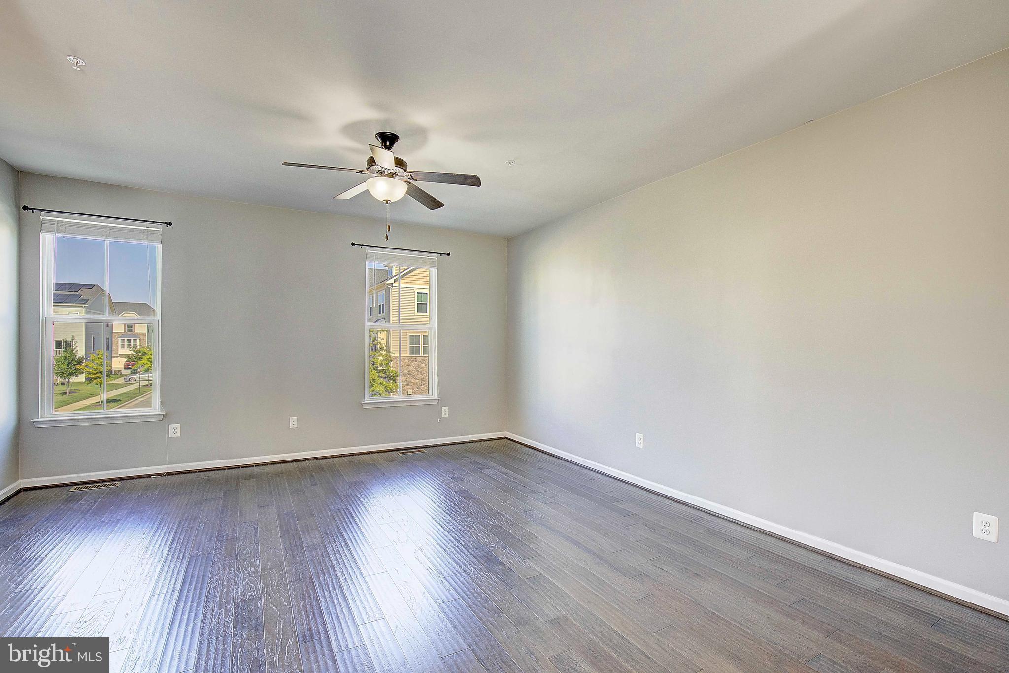 CREEKSIDE VILLAGE AT TANYARD SPRINGS - Residential