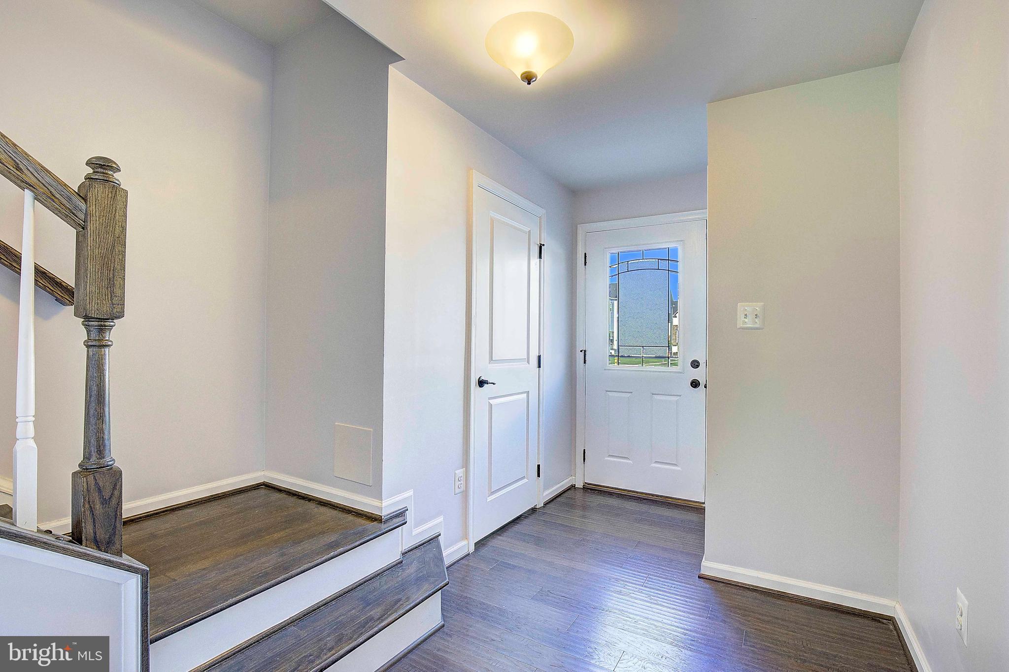 CREEKSIDE VILLAGE AT TANYARD SPRINGS - Residential