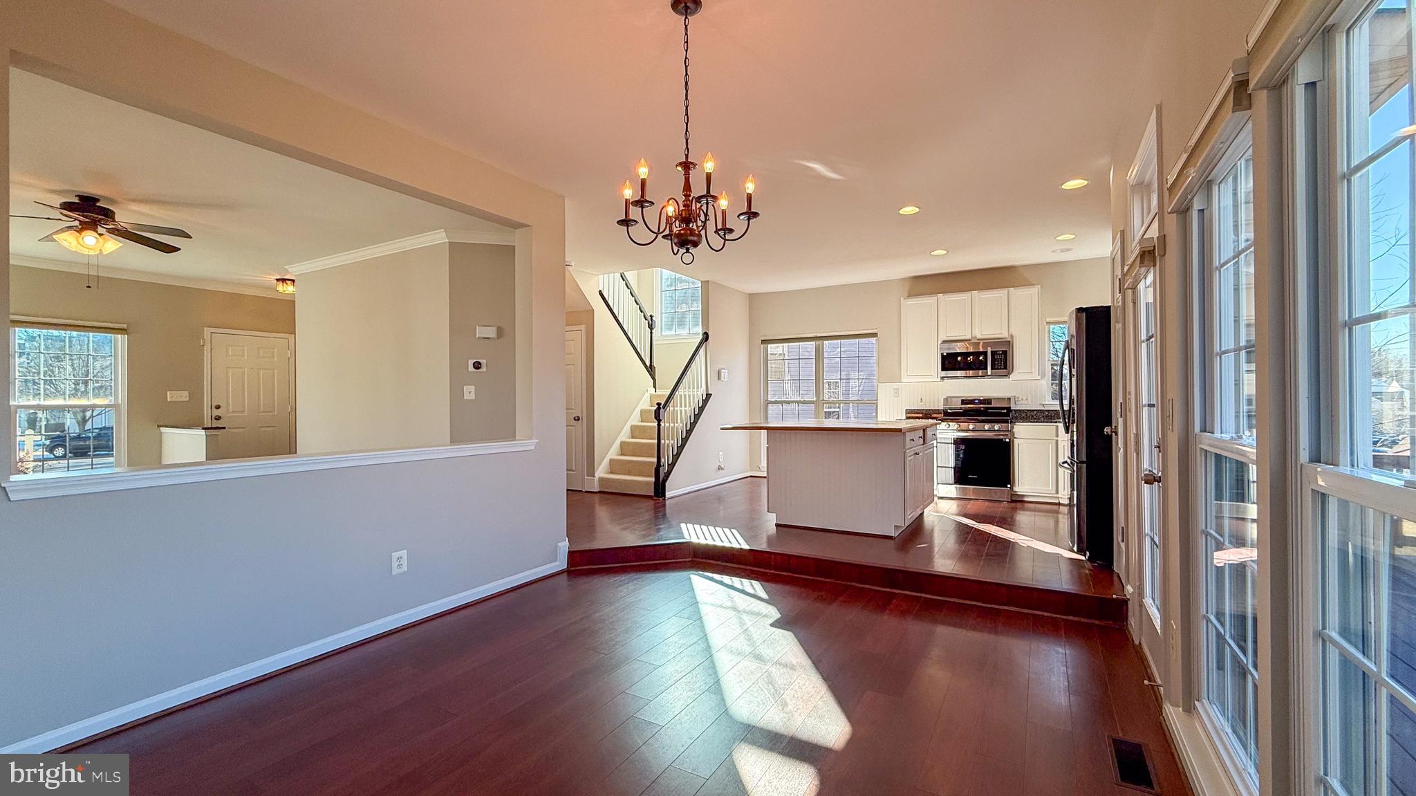 BLOOMS CROSSING - Residential