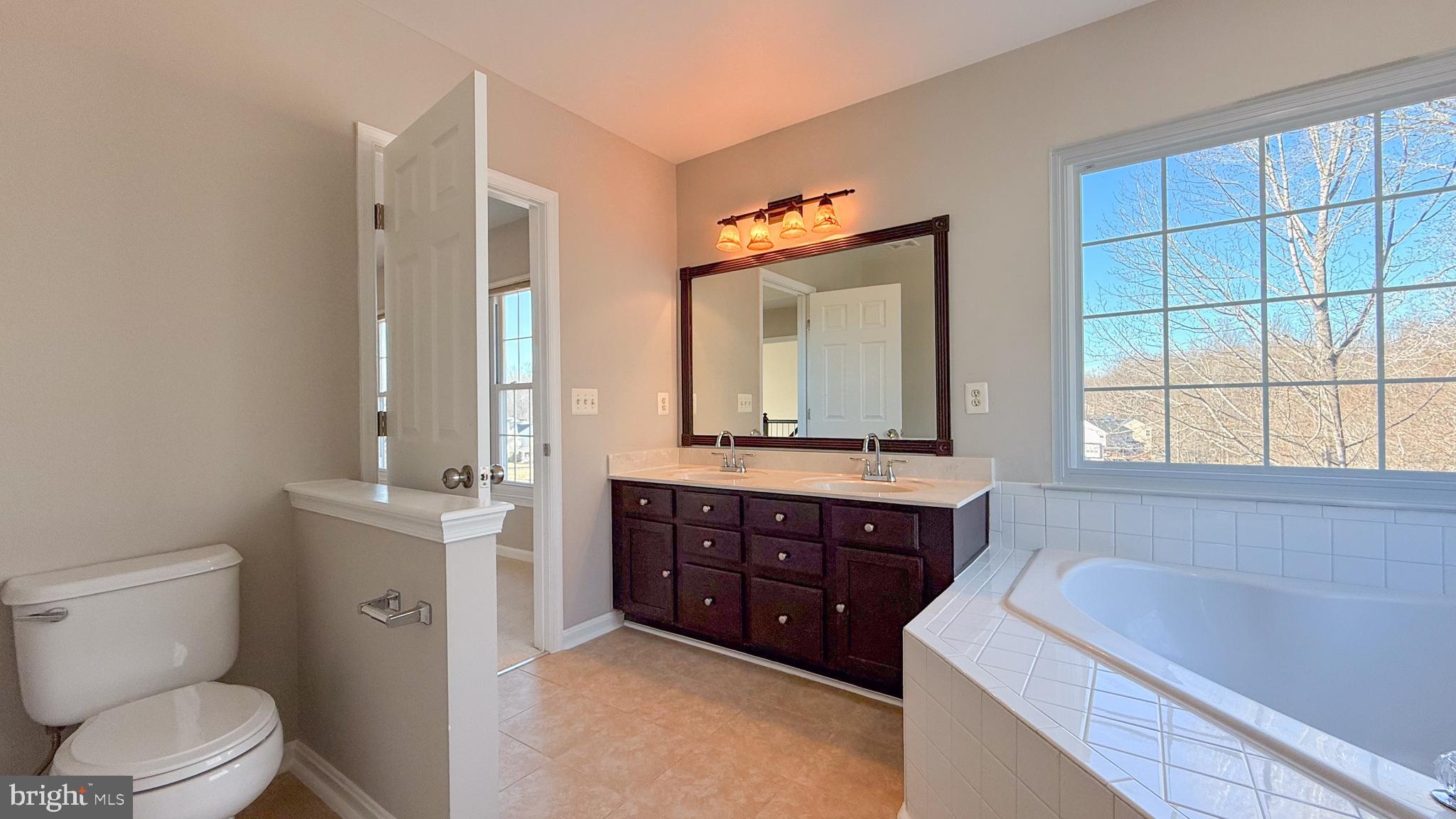 BLOOMS CROSSING - Residential