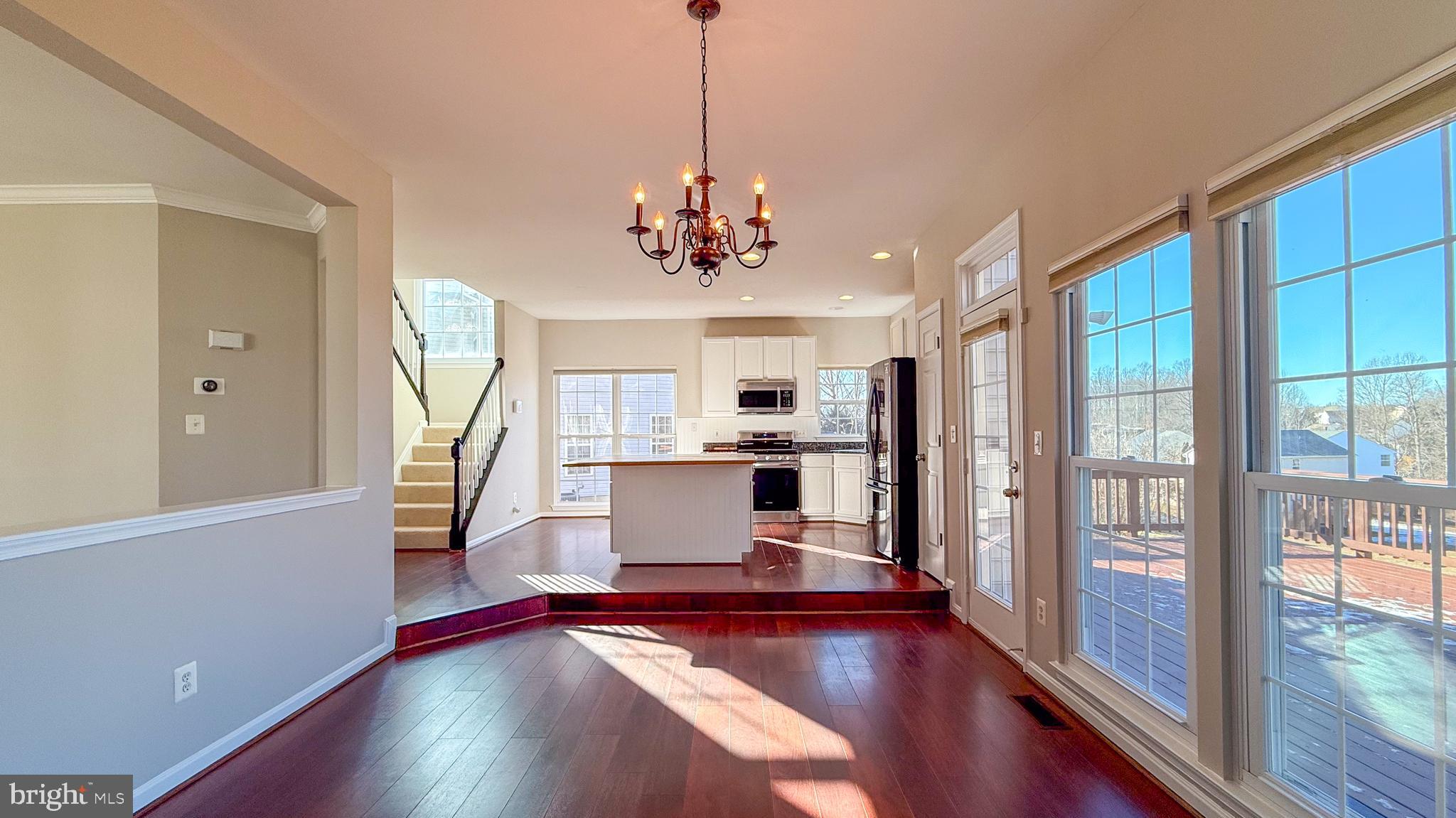 BLOOMS CROSSING - Residential