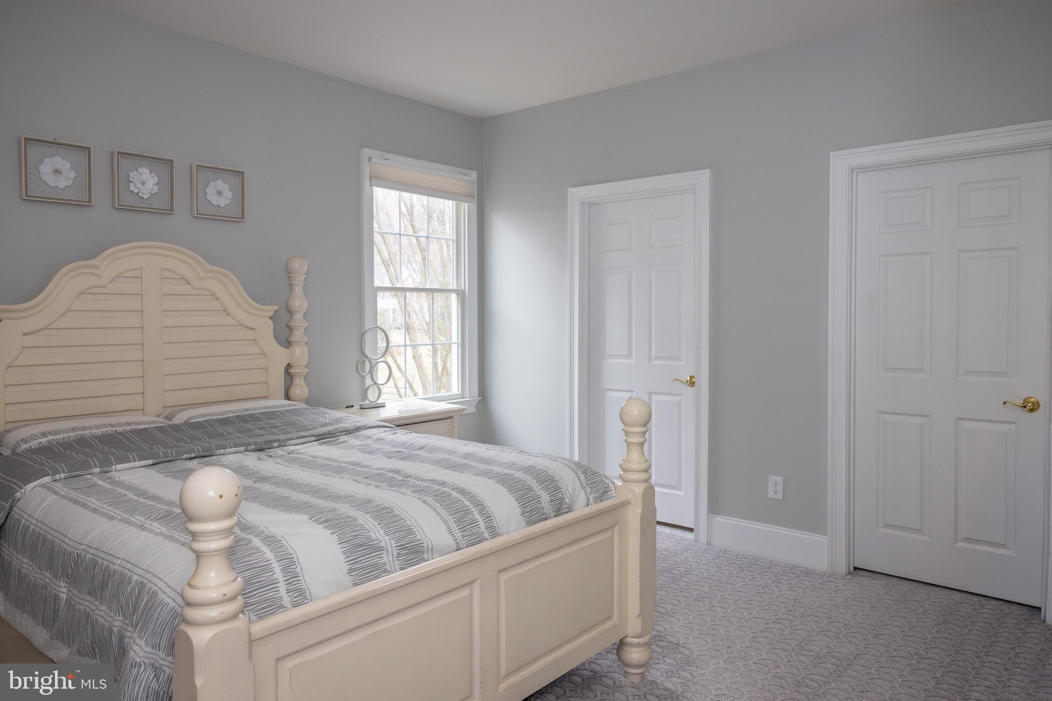 WESTTOWN CHASE - Residential