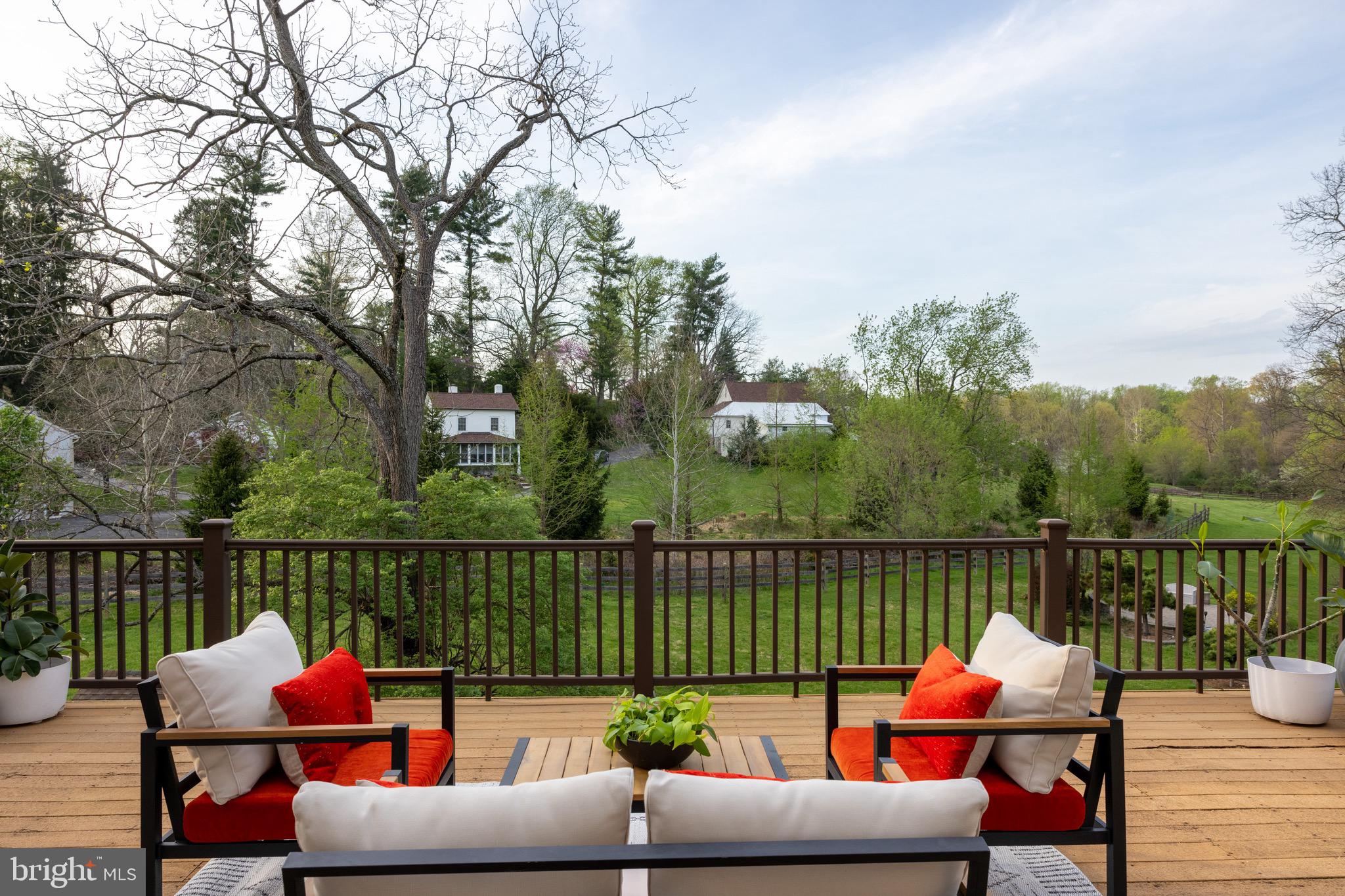 WESTTOWN CHASE - Residential