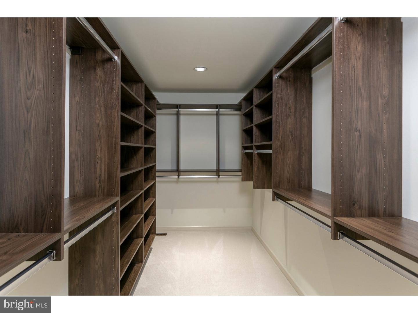 WHITEHORSE - Residential