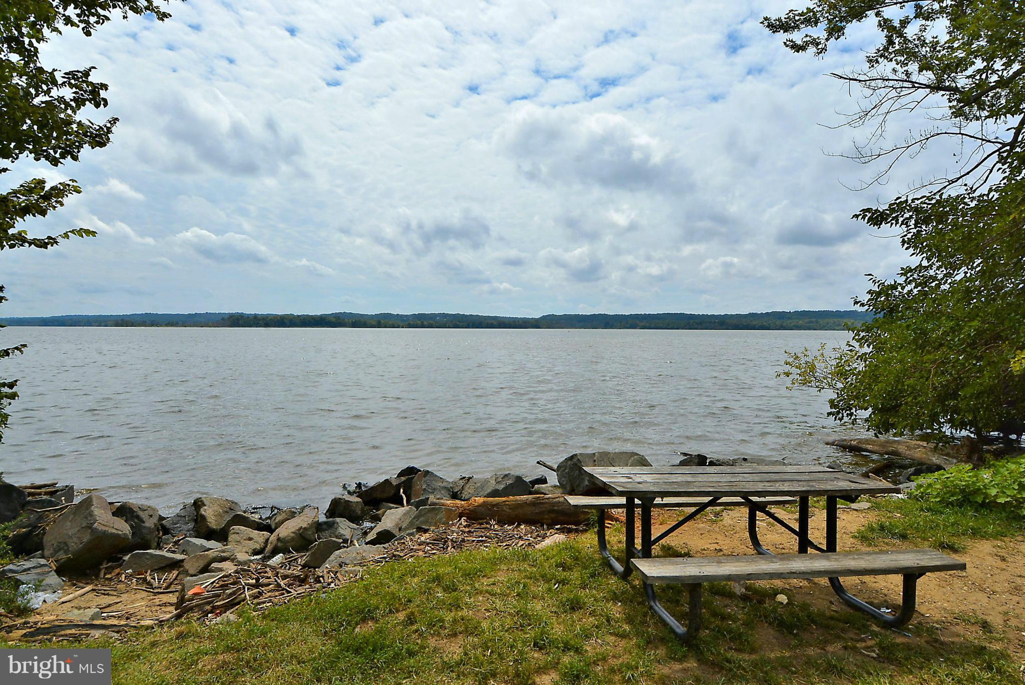 RIVER BEND ESTATES - Residential