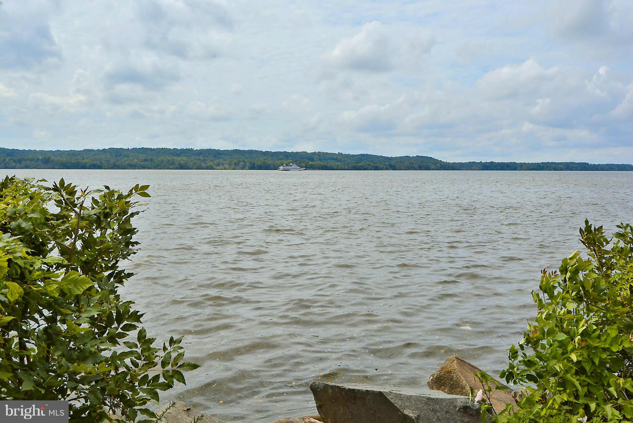 RIVER BEND ESTATES - Residential