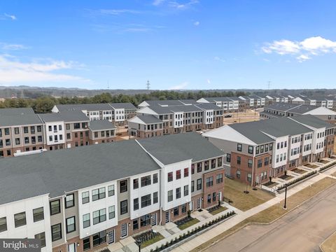 Townhouse For Sale - 257 Lewis Fisher Drive Ave<br/> PENNINGTON, NJ 08534