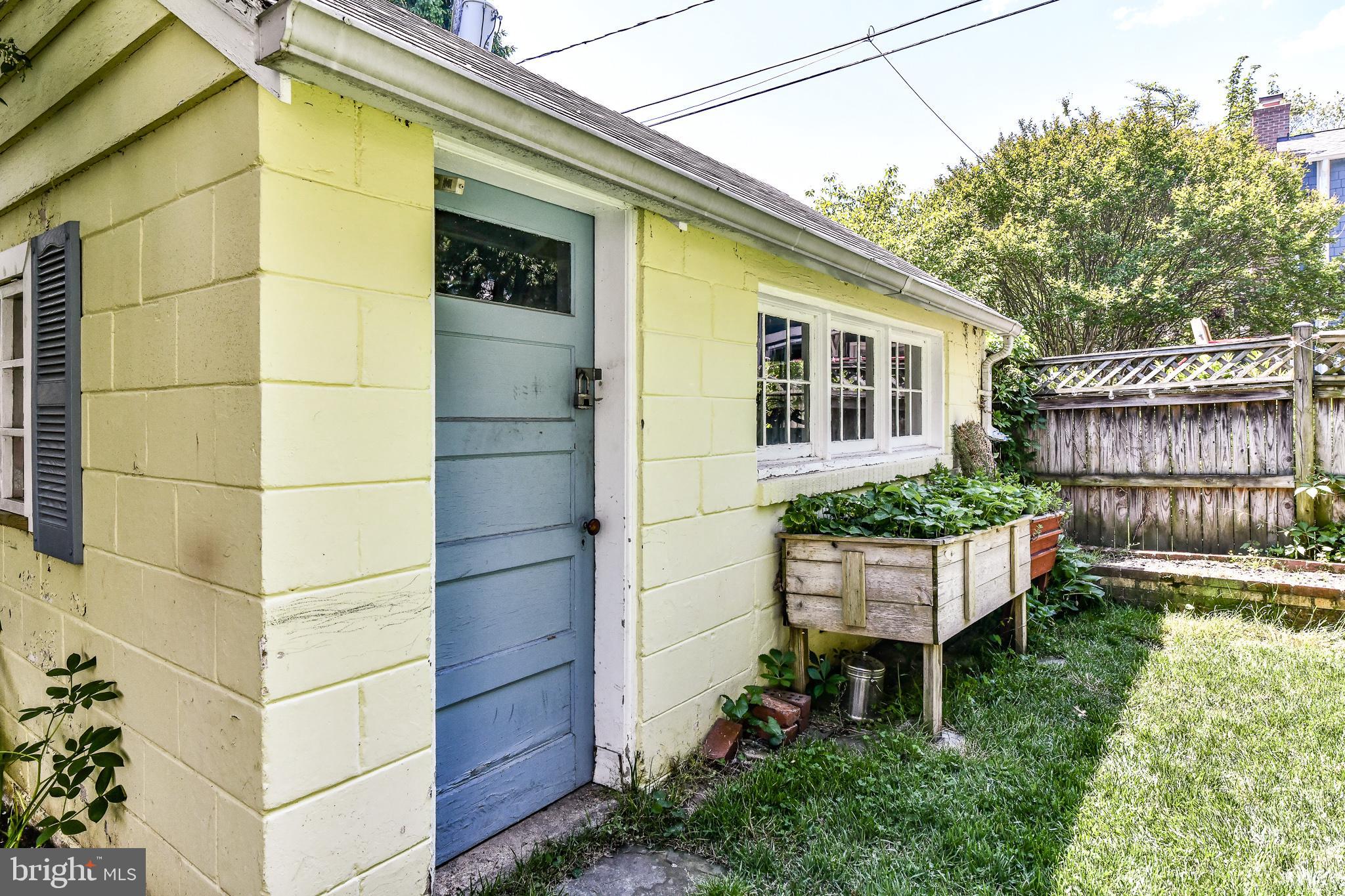 DEL RAY - Residential Lease