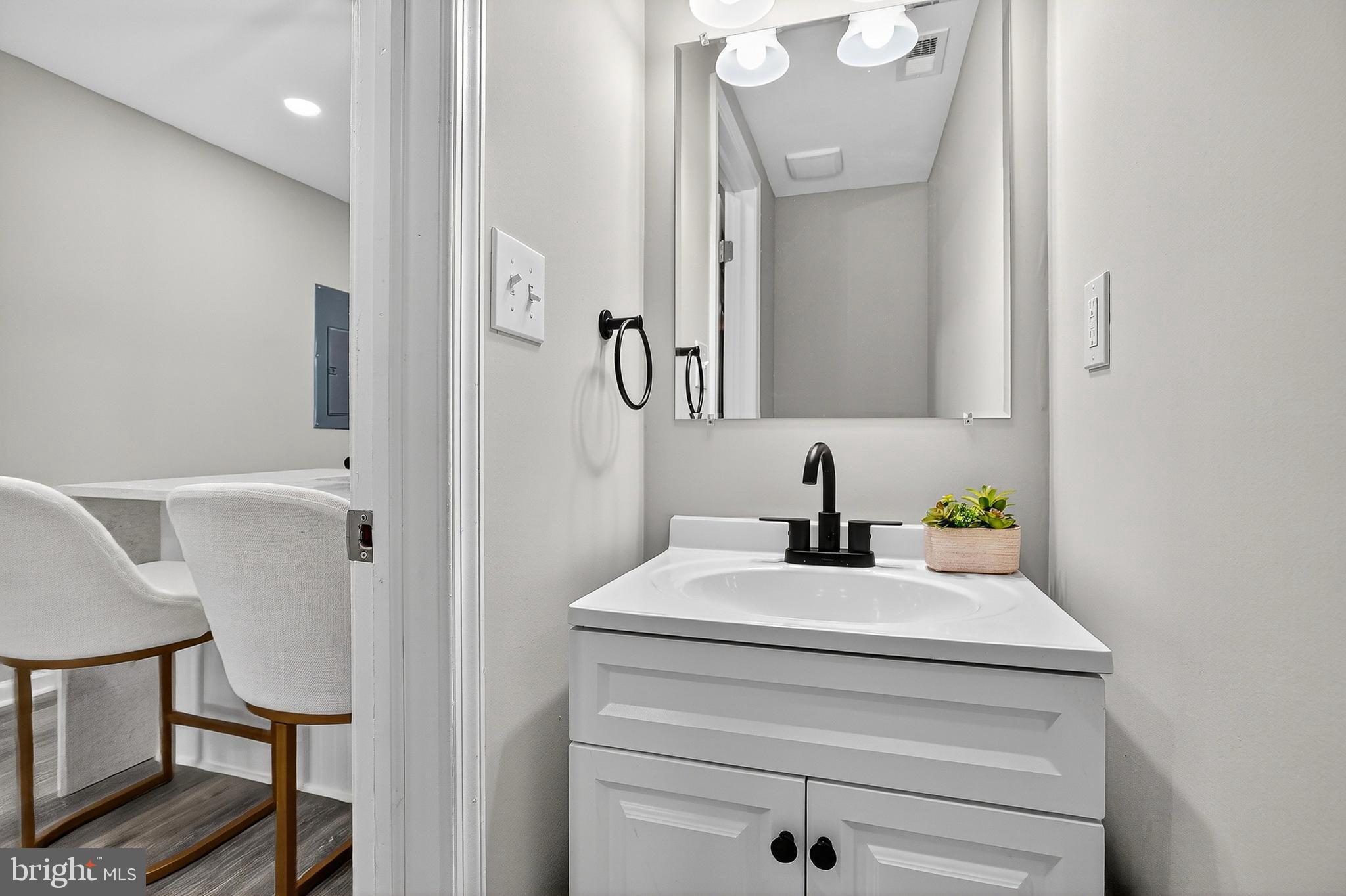 MILTON-MONTFORD - Residential