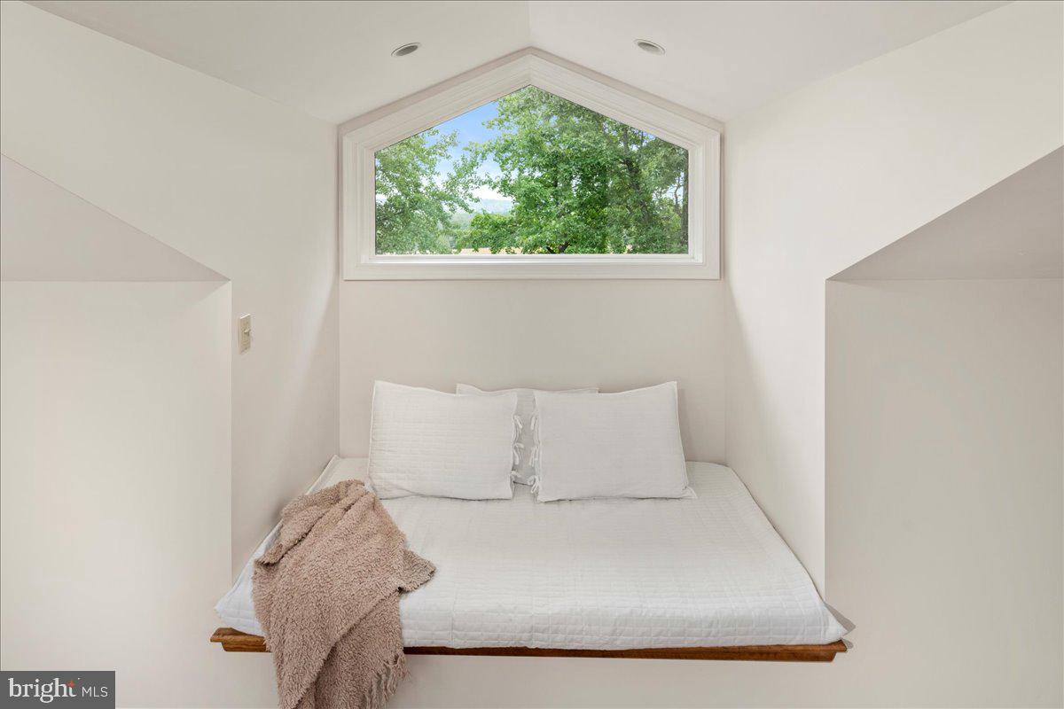 NON AVAILABLE - Residential