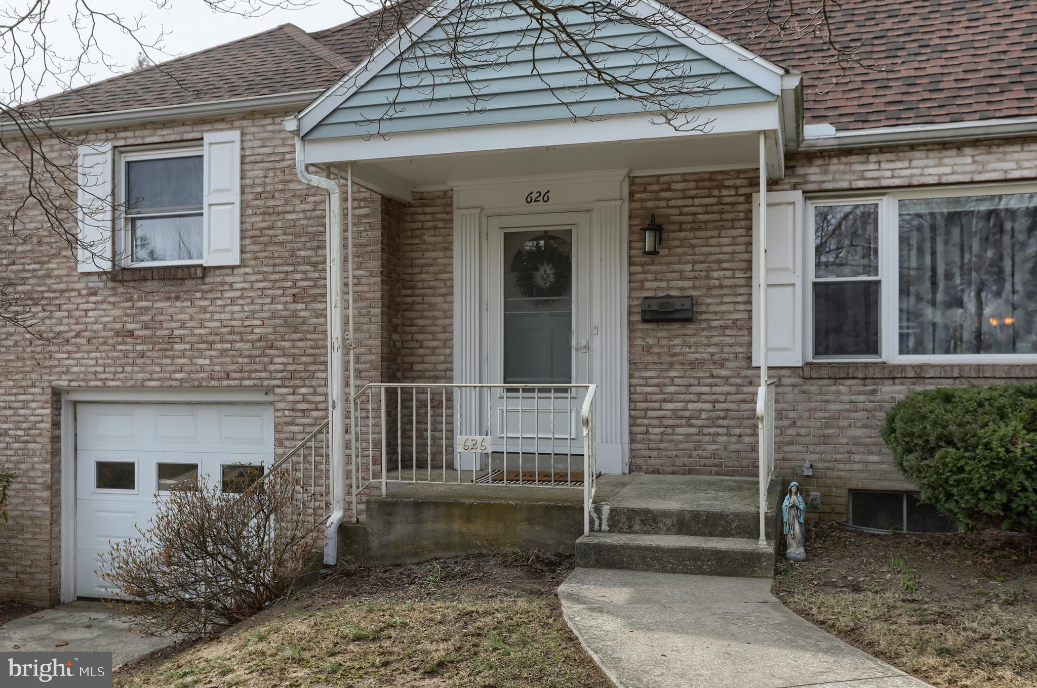 LENKER MANOR - Residential