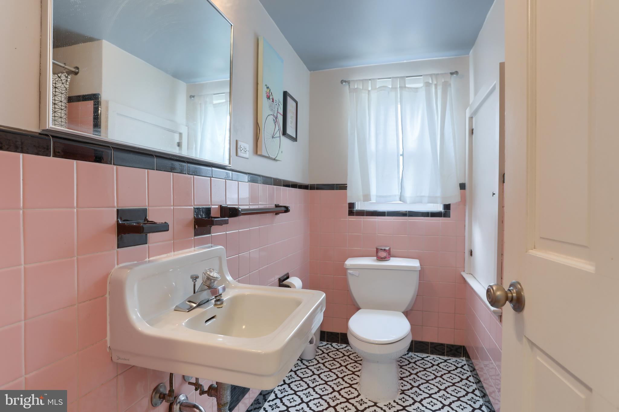 LENKER MANOR - Residential