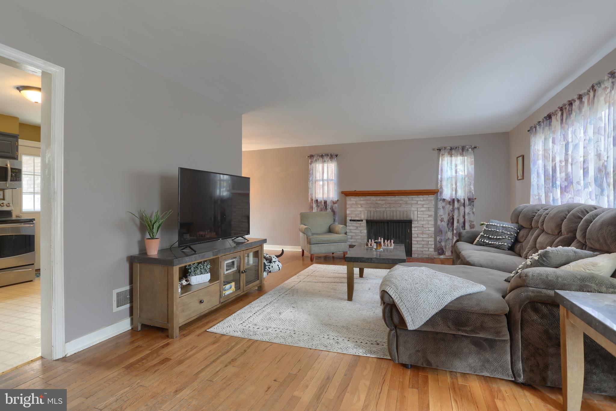 LENKER MANOR - Residential