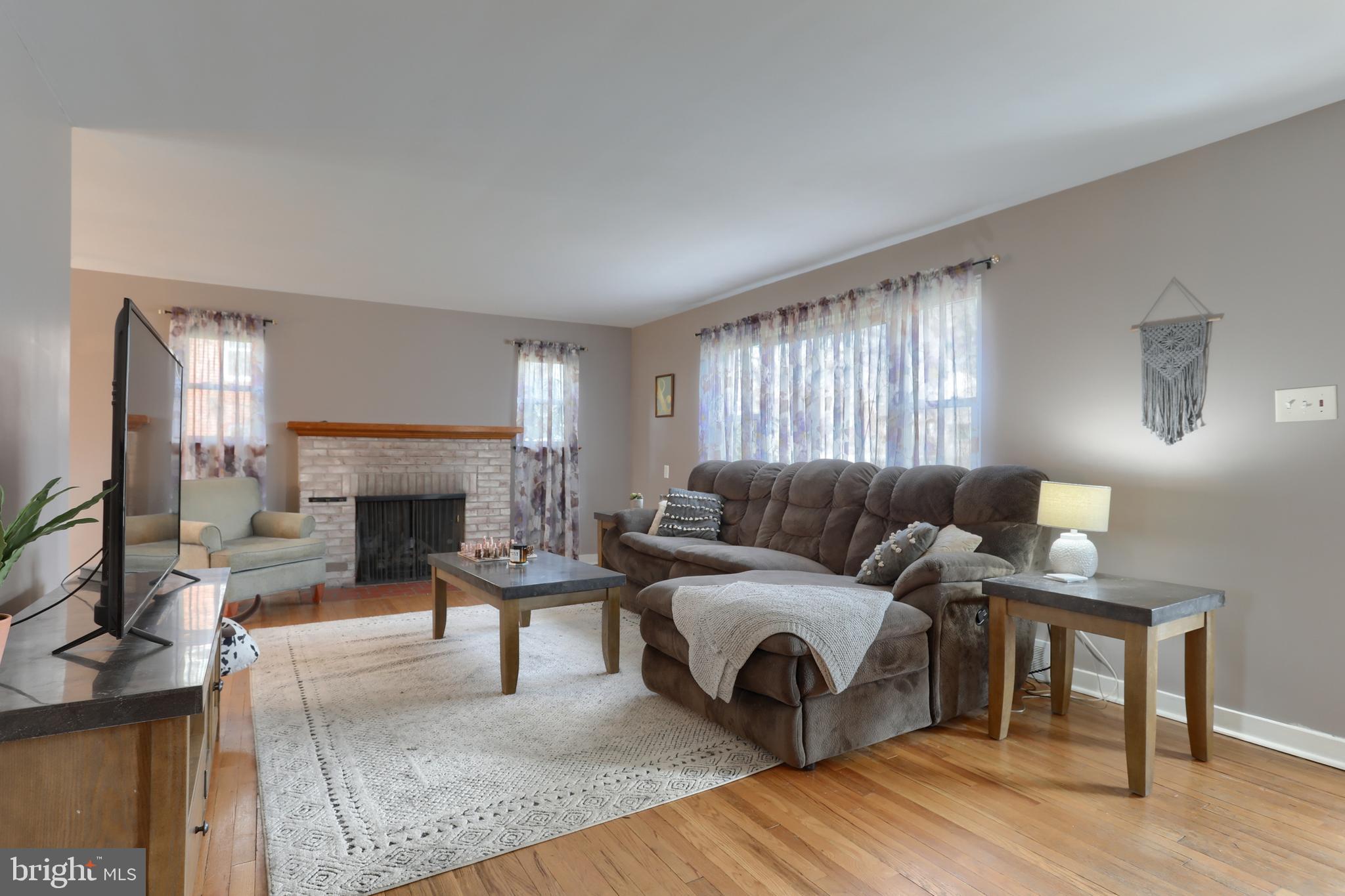 LENKER MANOR - Residential