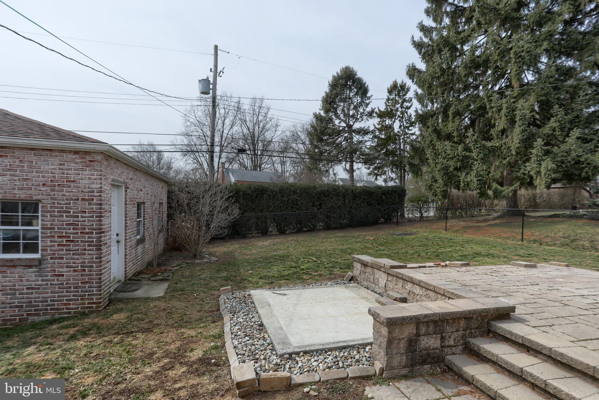 LENKER MANOR - Residential