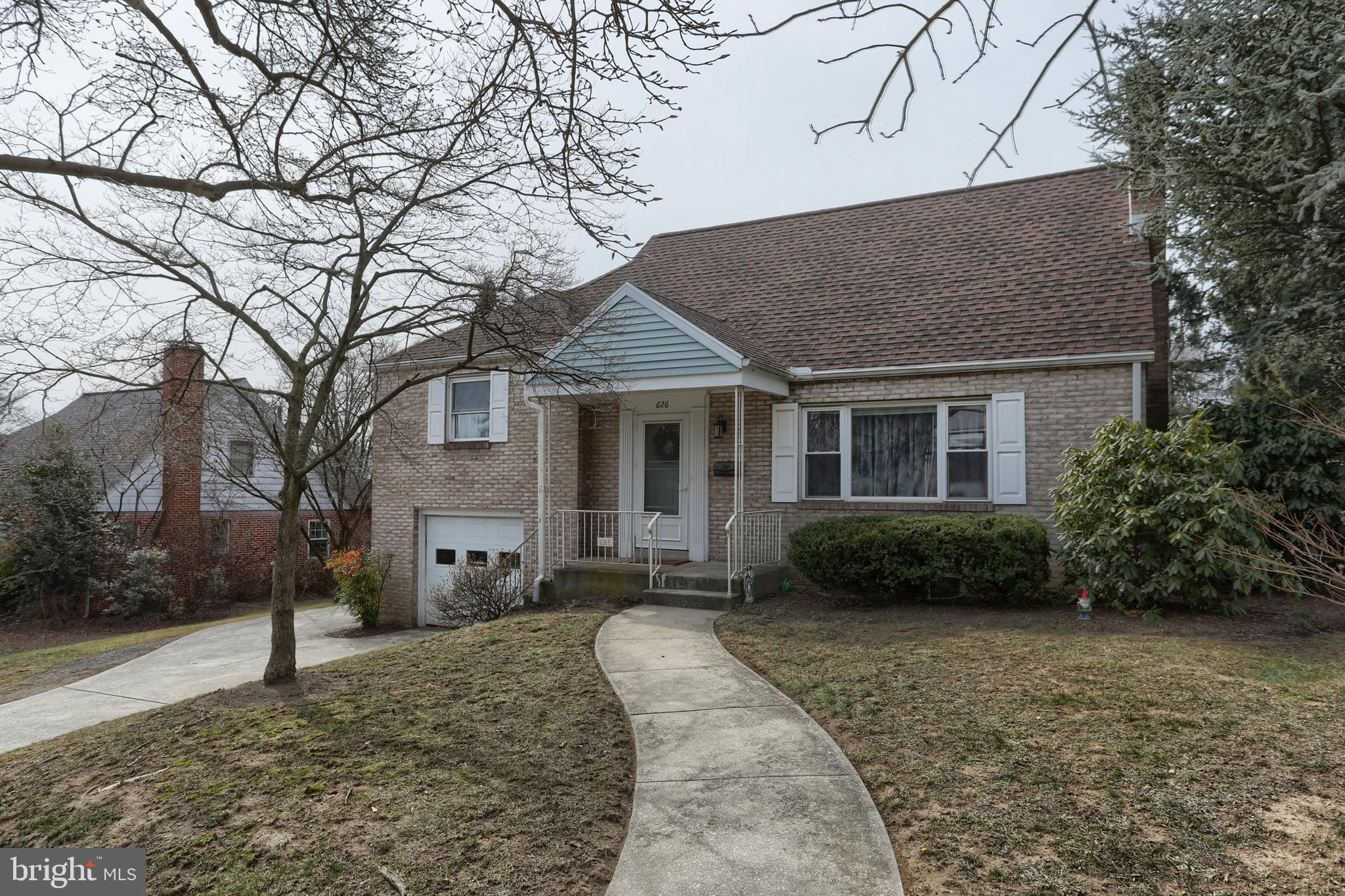 LENKER MANOR - Residential